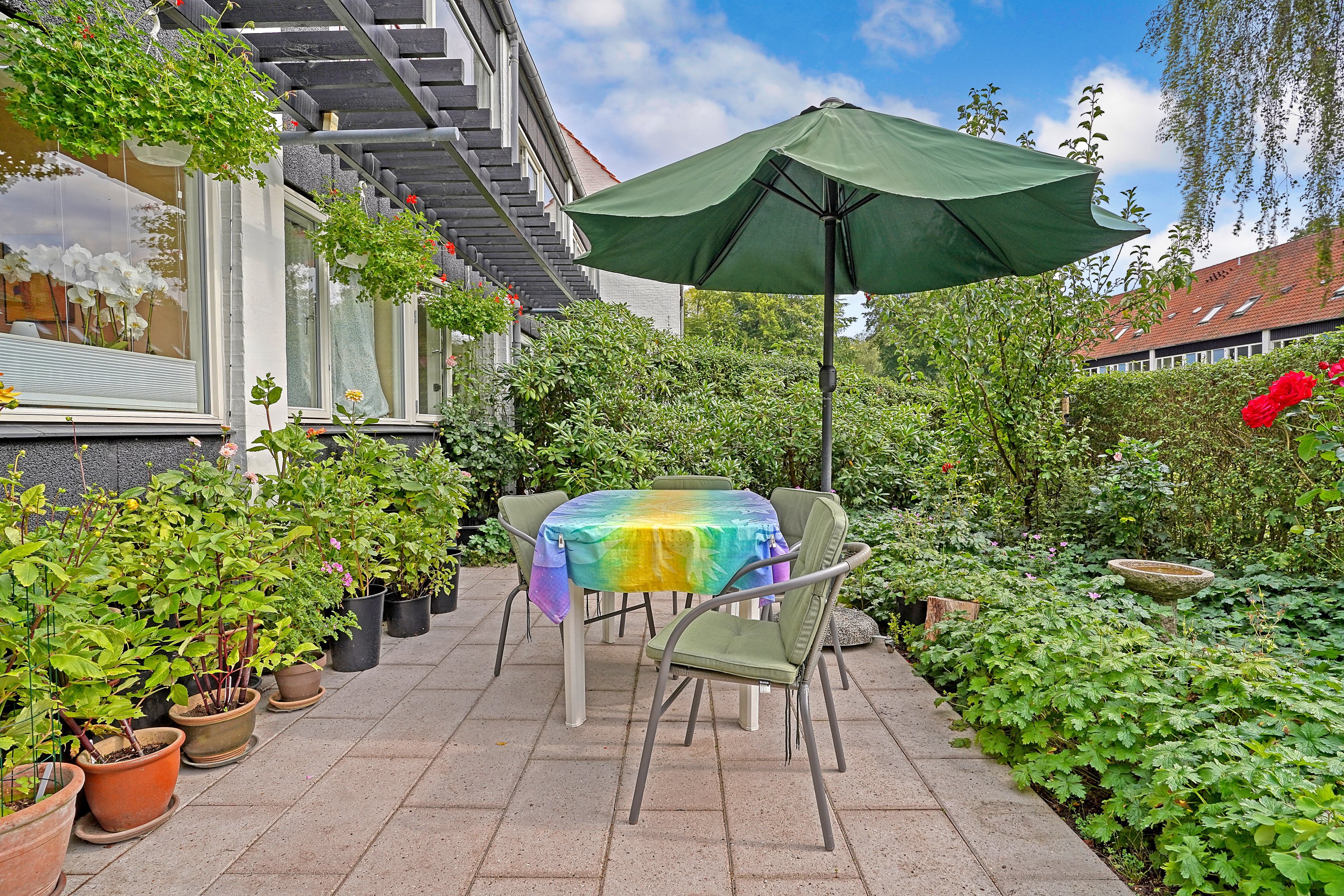 Fremhævet terrasse billede i fuldskærmstilstand. Billede af Søllerød Park 16, st.. 1., Søllerød, 2840 Holte