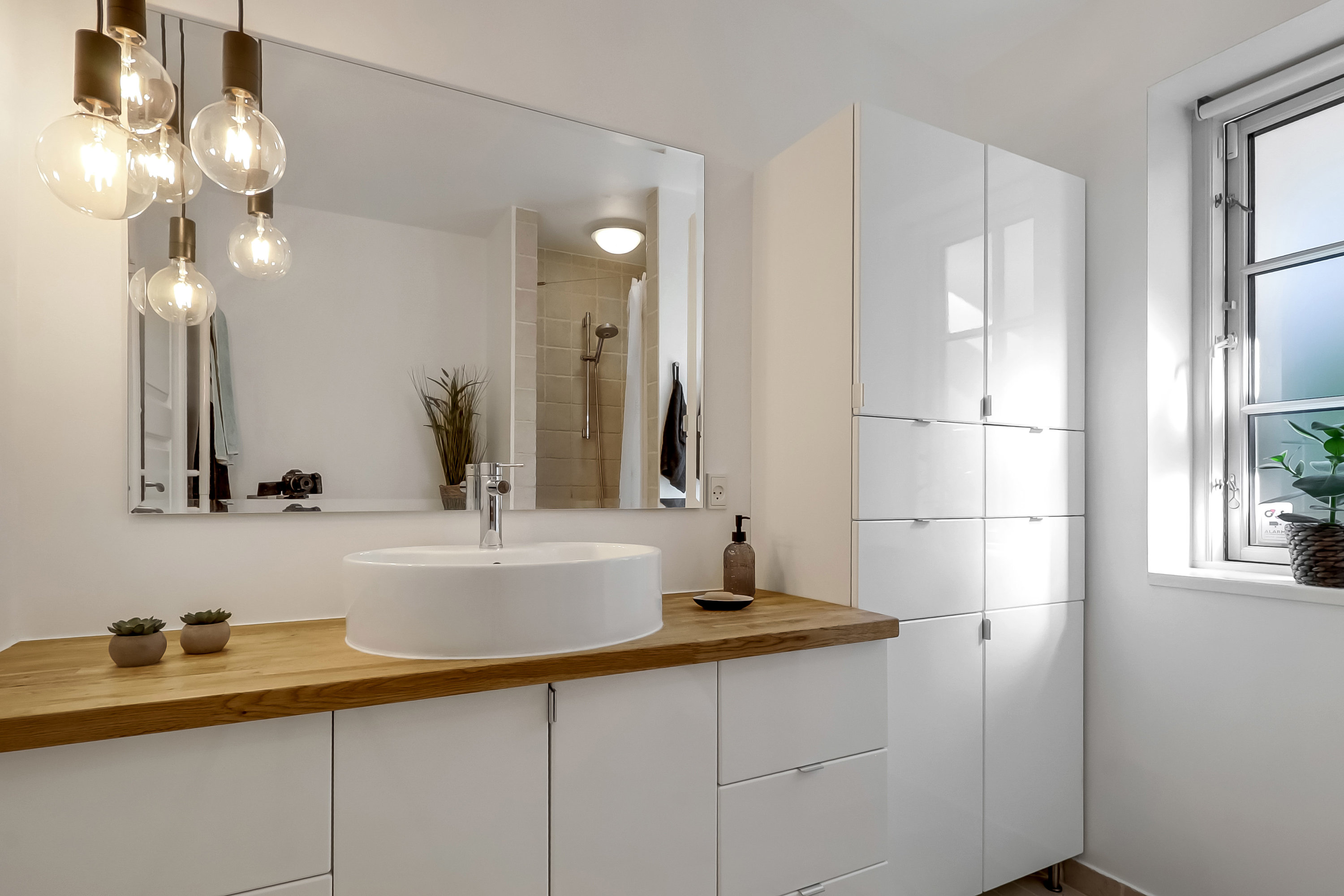 Fremhævet badeværelse billede i fuldskærmstilstand. Billede af Åbyvejen 6, 5881 Skårup Fyn