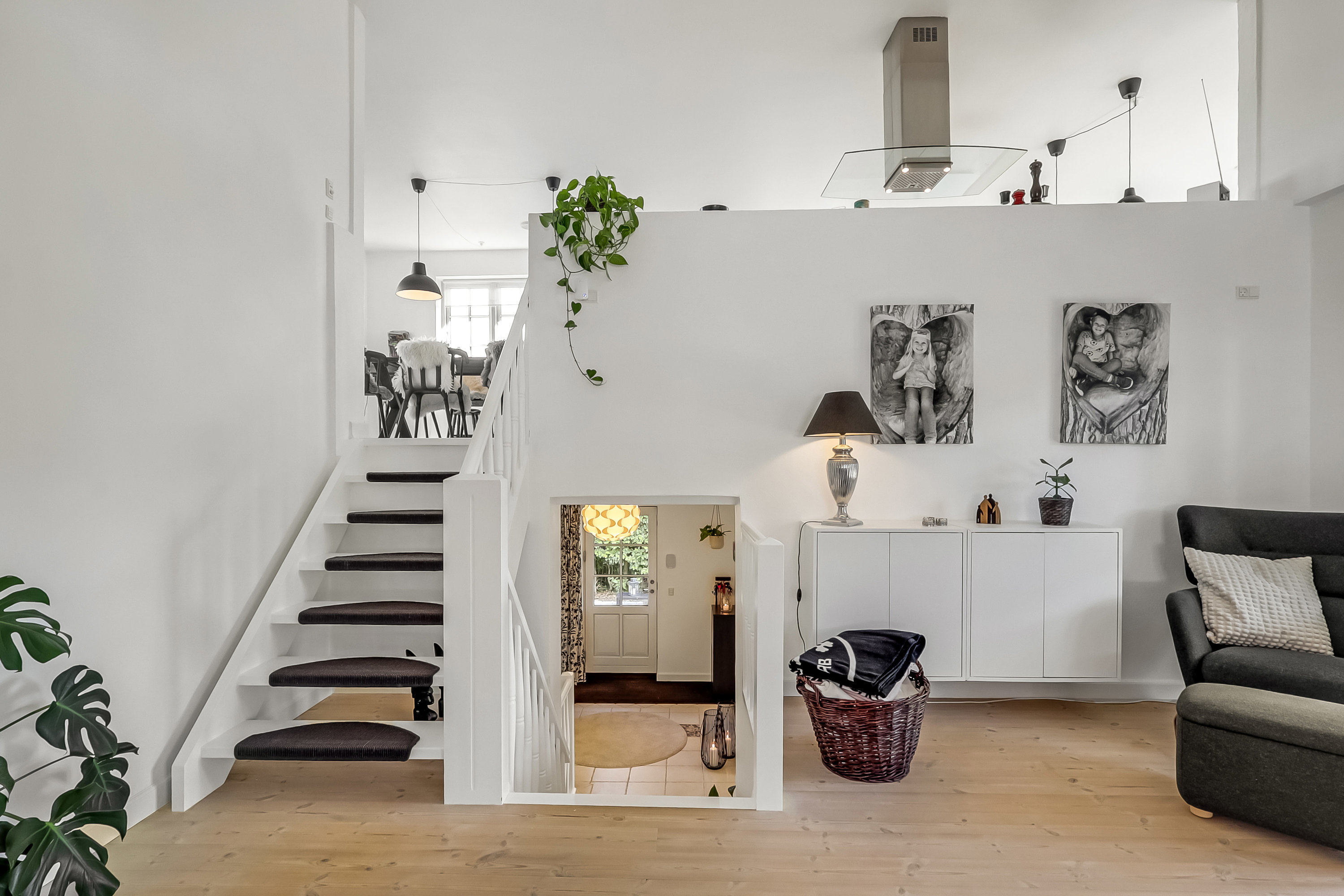 Fremhævet stue billede i fuldskærmstilstand. Billede af Åbyvejen 6, 5881 Skårup Fyn