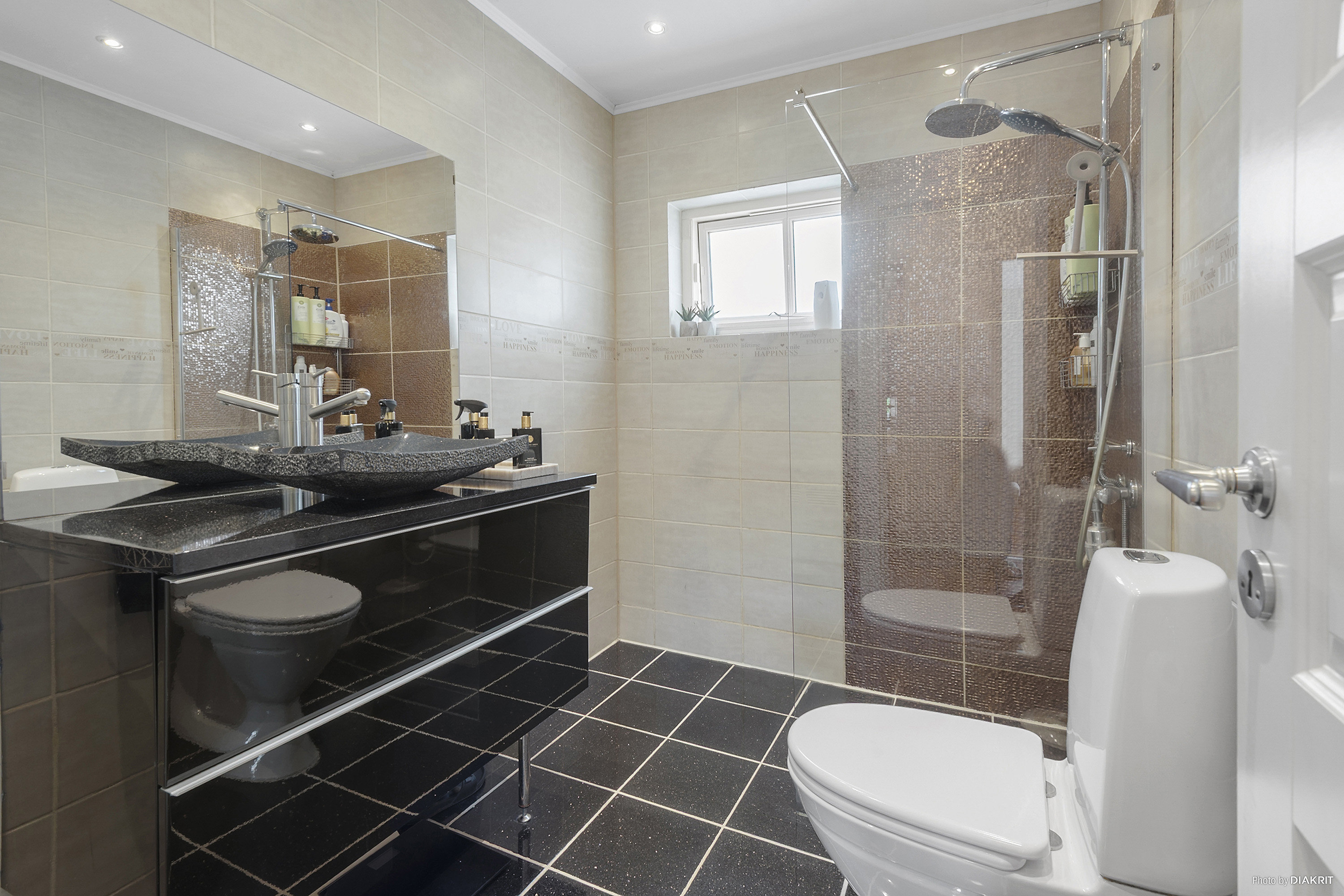 Fremhævet badeværelse billede i fuldskærmstilstand. Billede af Ringstedvej 606, 4100 Ringsted