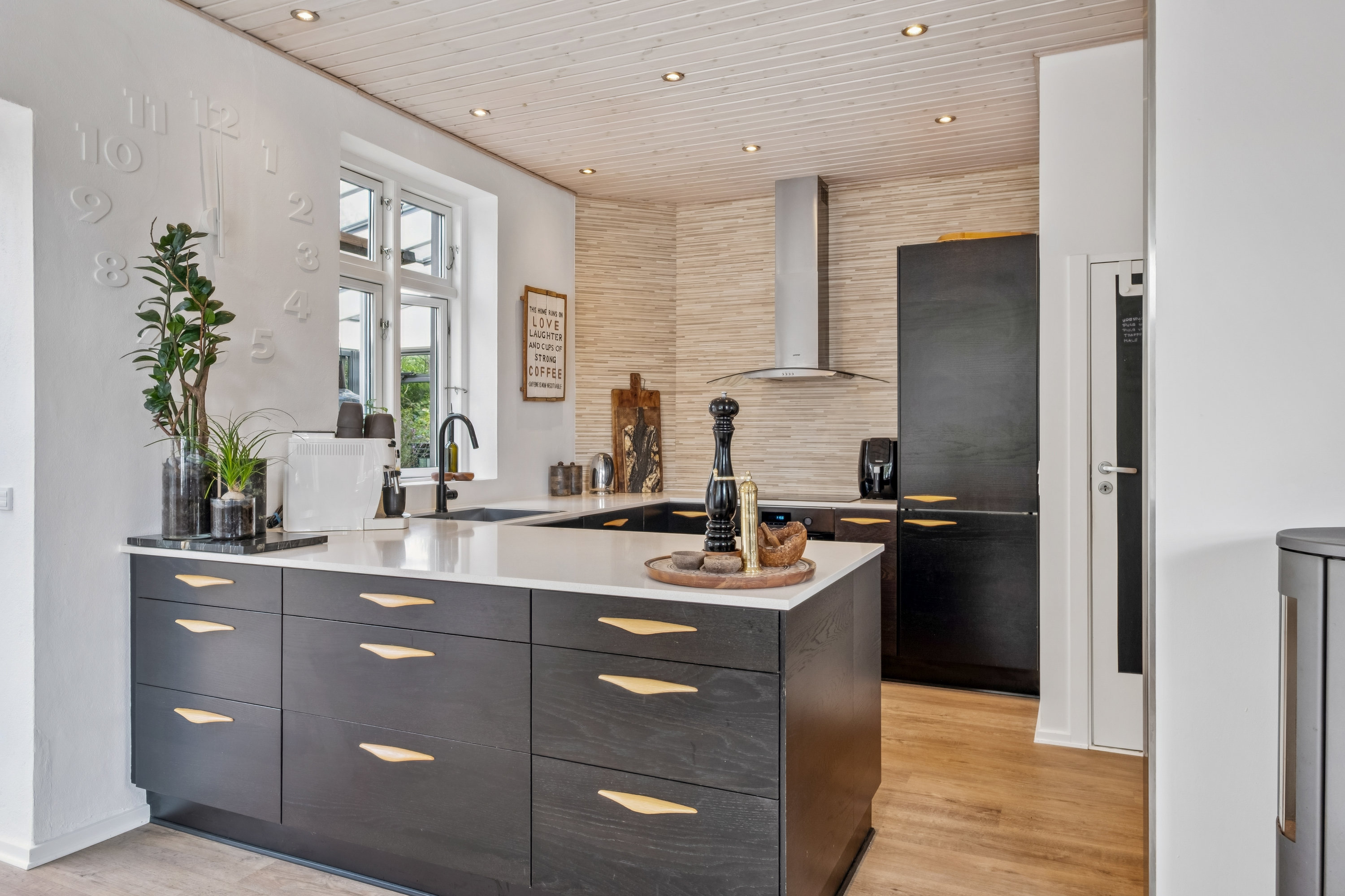 Fremhævet køkken billede i fuldskærmstilstand. Billede af Vejlevej 30, Thorsvang, 8700 Horsens