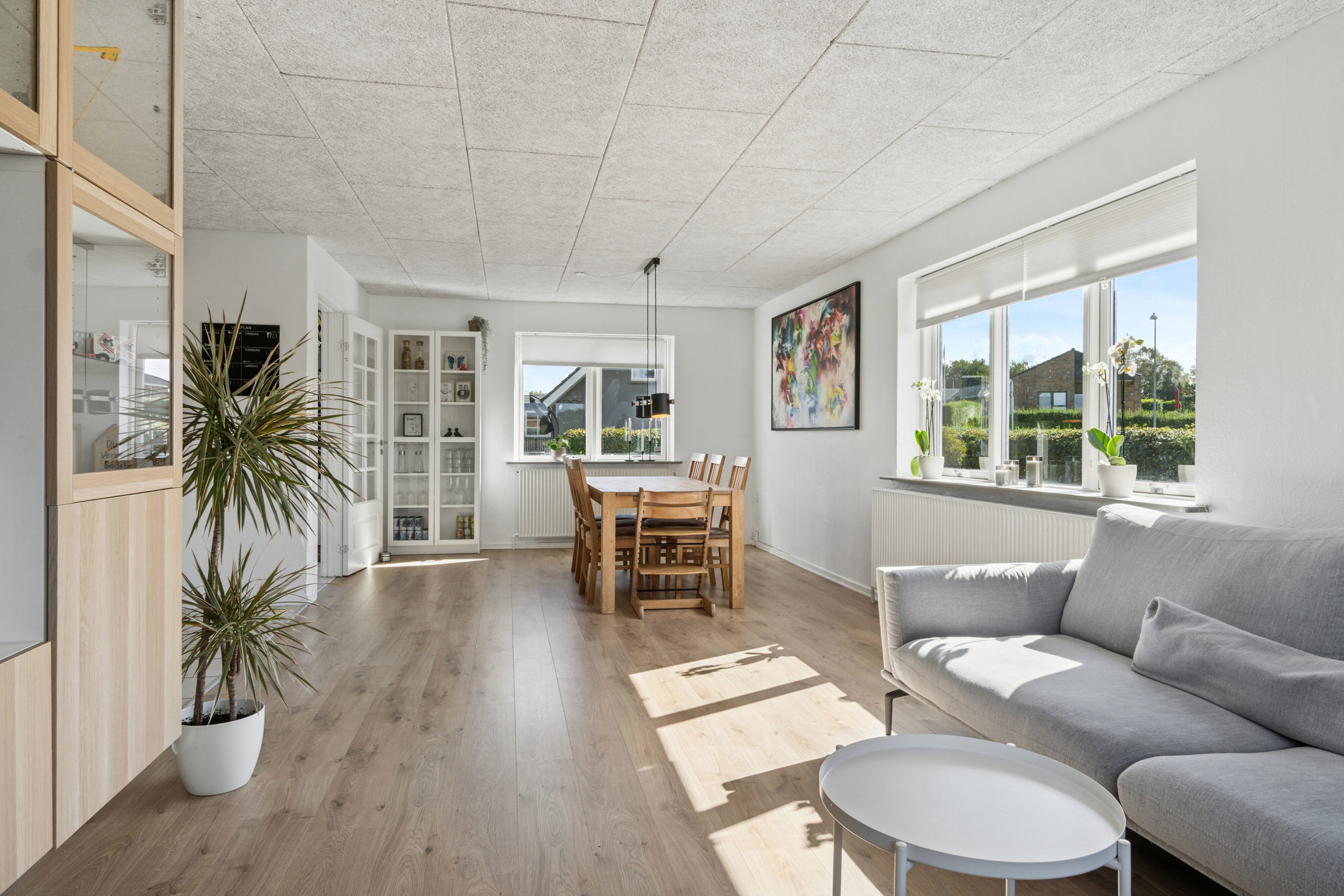 Fremhævet stue billede i fuldskærmstilstand. Billede af Mølkærvej 1, Ødsted, 7100 Vejle