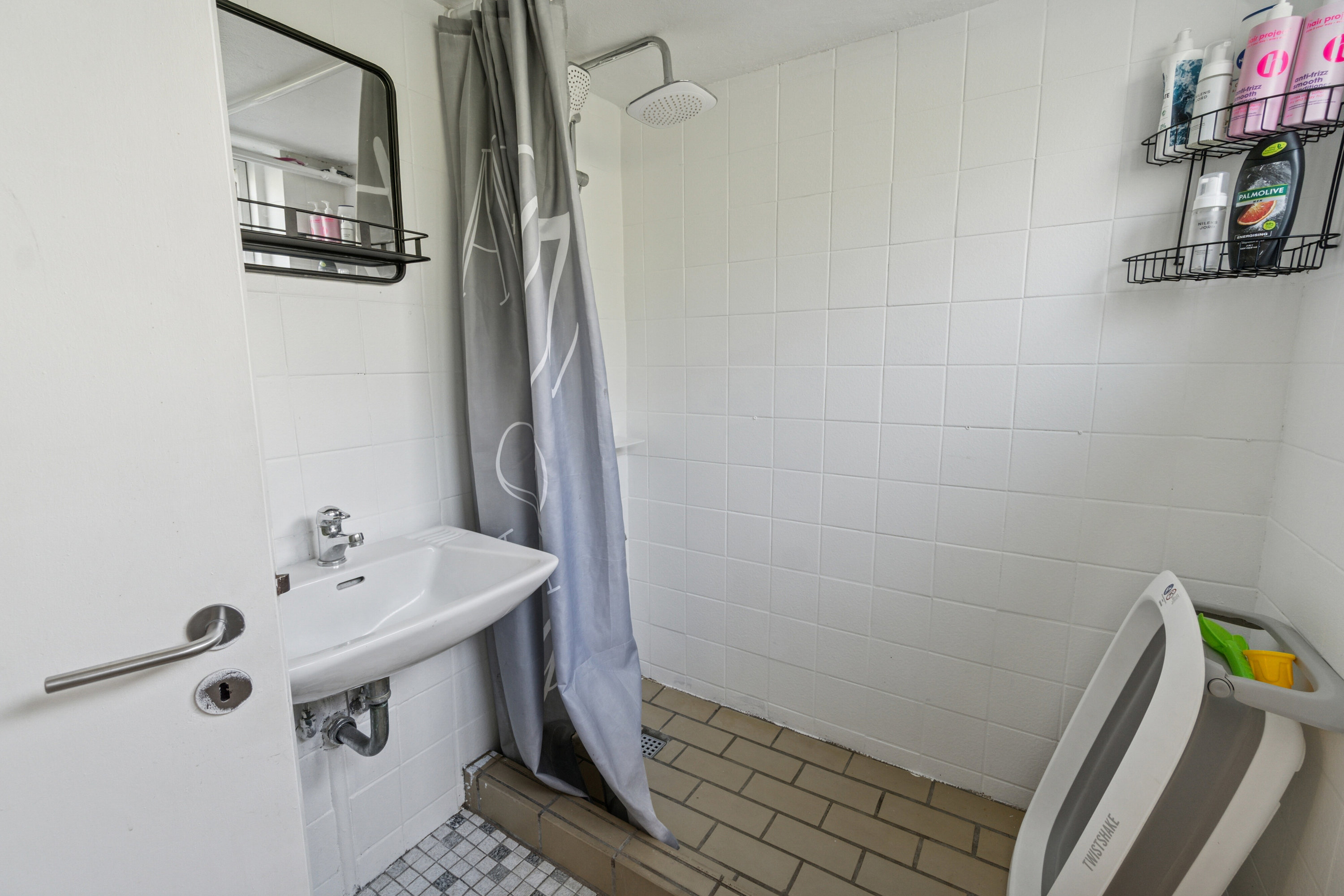 Fremhævet badeværelse billede i fuldskærmstilstand. Billede af Mølkærvej 1, Ødsted, 7100 Vejle