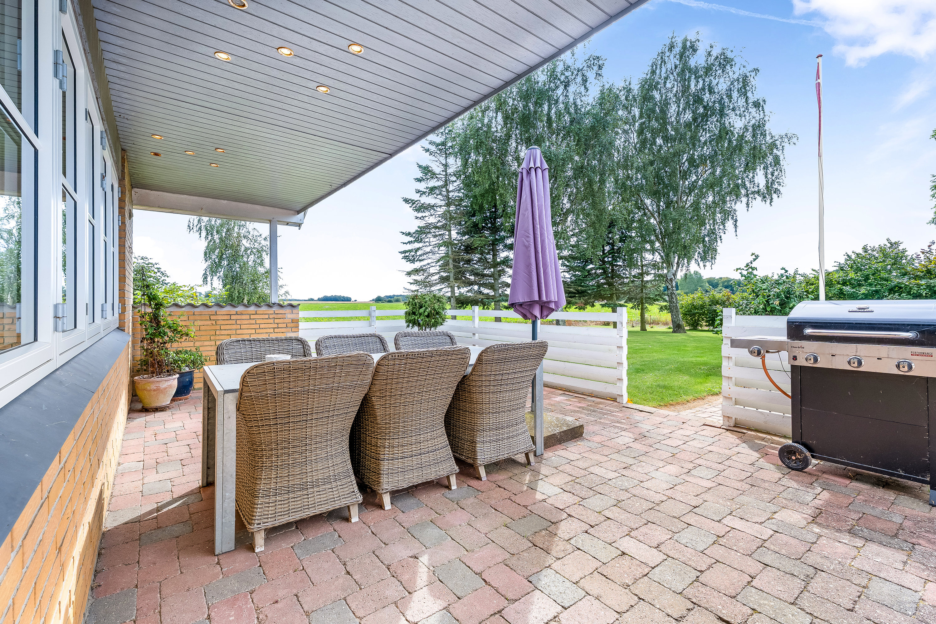 Fremhævet terrasse billede i fuldskærmstilstand. Billede af Mageltving Møllevej 21, 4943 Torrig L