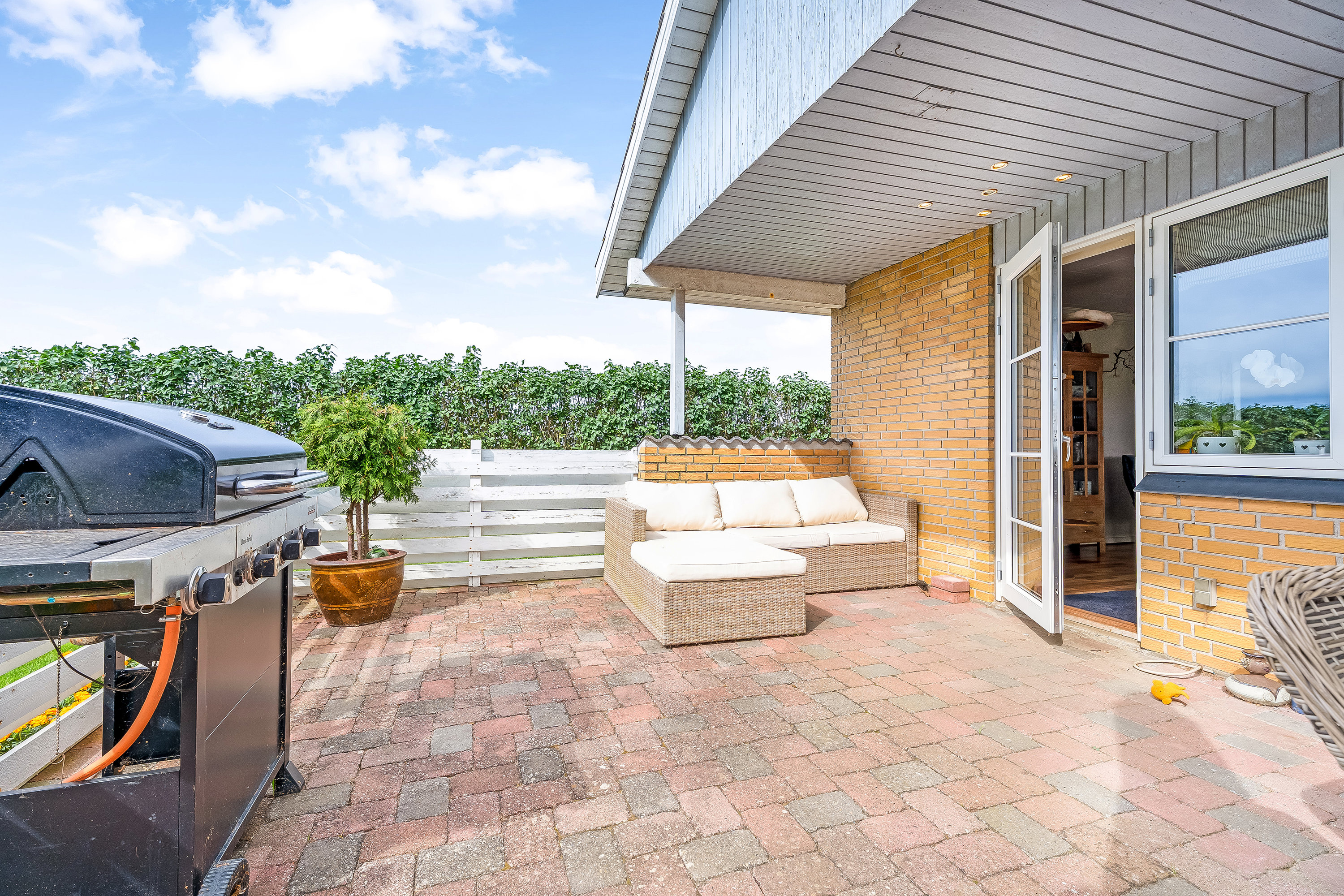 Fremhævet terrasse billede i fuldskærmstilstand. Billede af Mageltving Møllevej 21, 4943 Torrig L