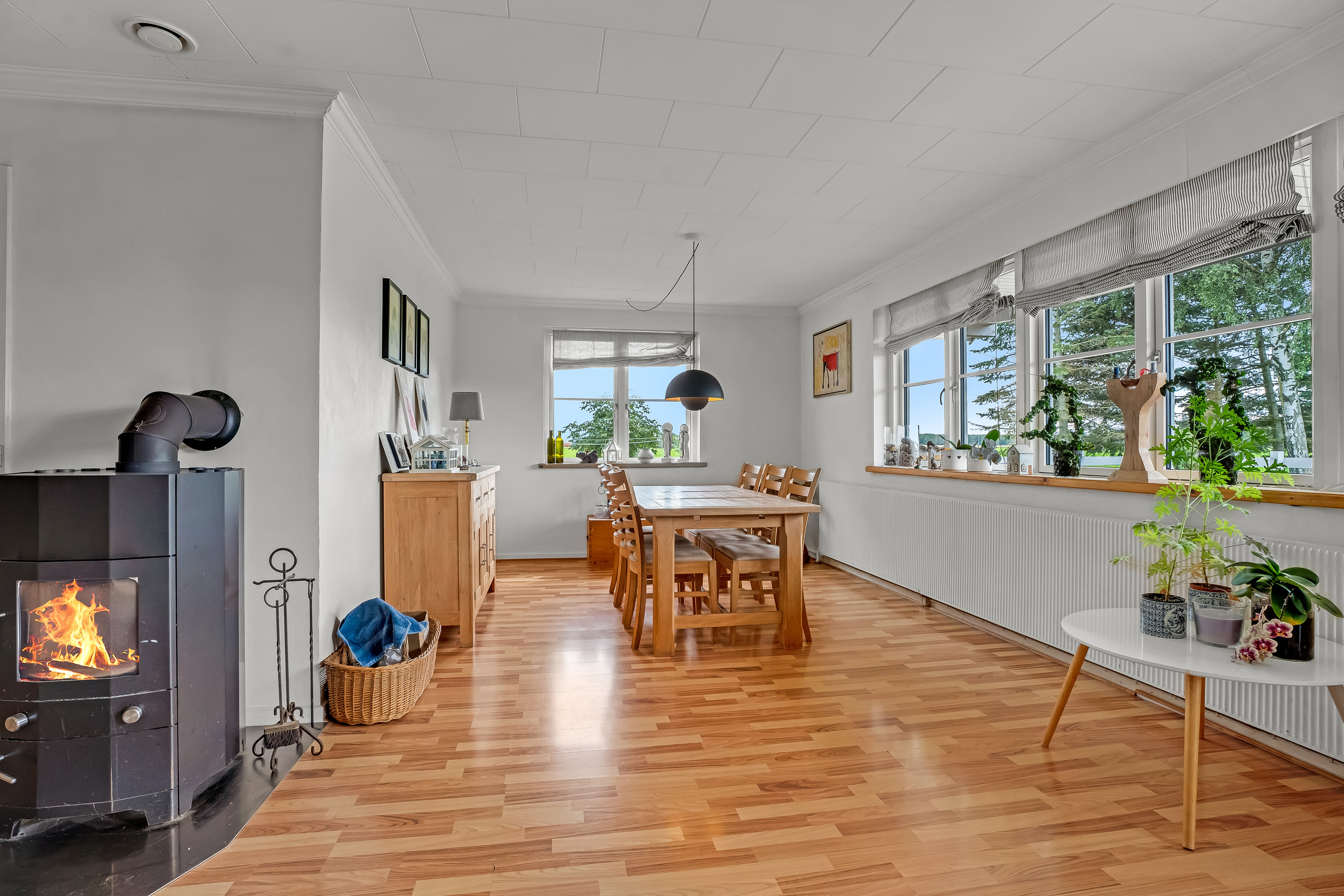 Fremhævet stue billede i fuldskærmstilstand. Billede af Mageltving Møllevej 21, 4943 Torrig L