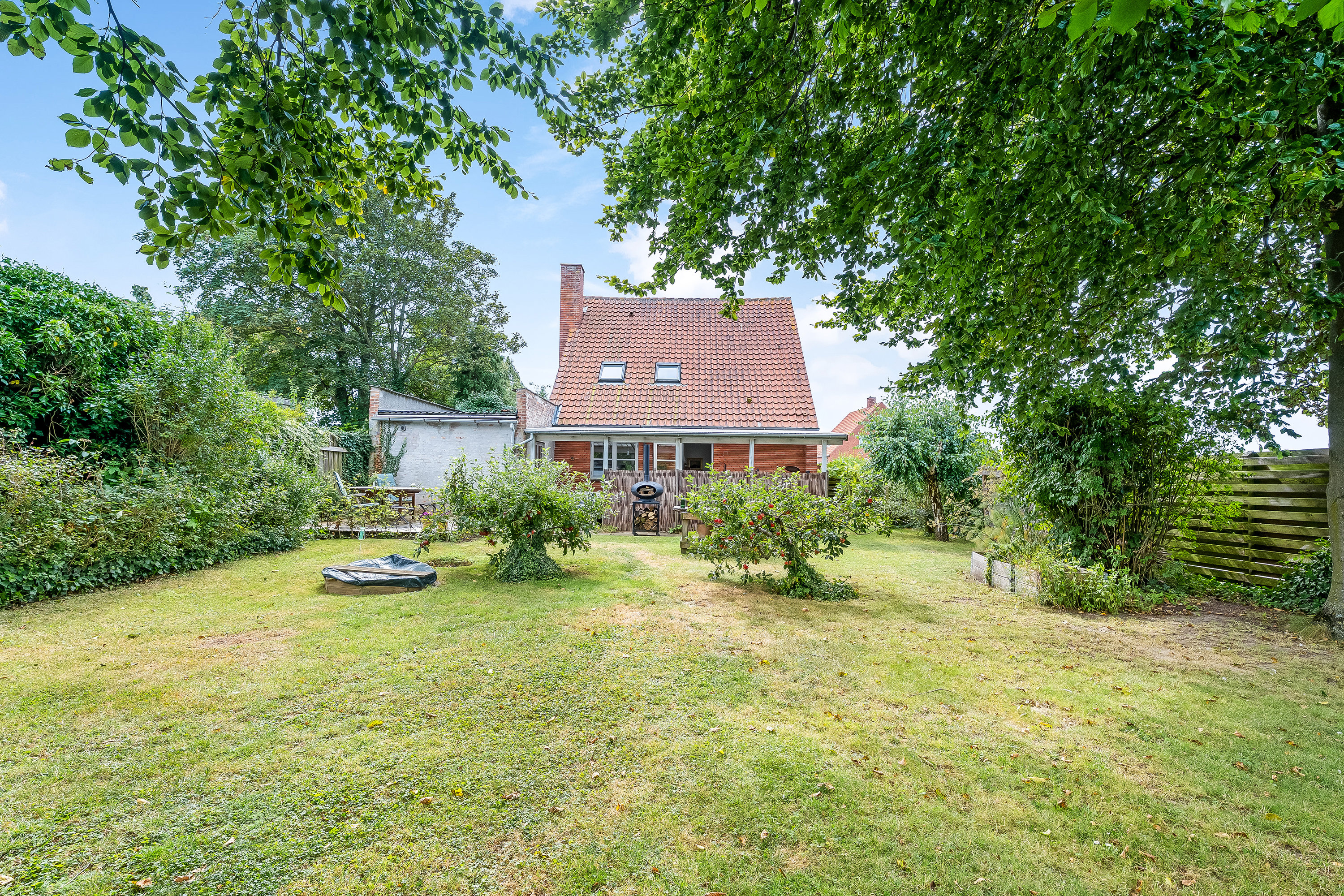 Fremhævet have billede i fuldskærmstilstand. Billede af Lillievej 2, 4900 Nakskov