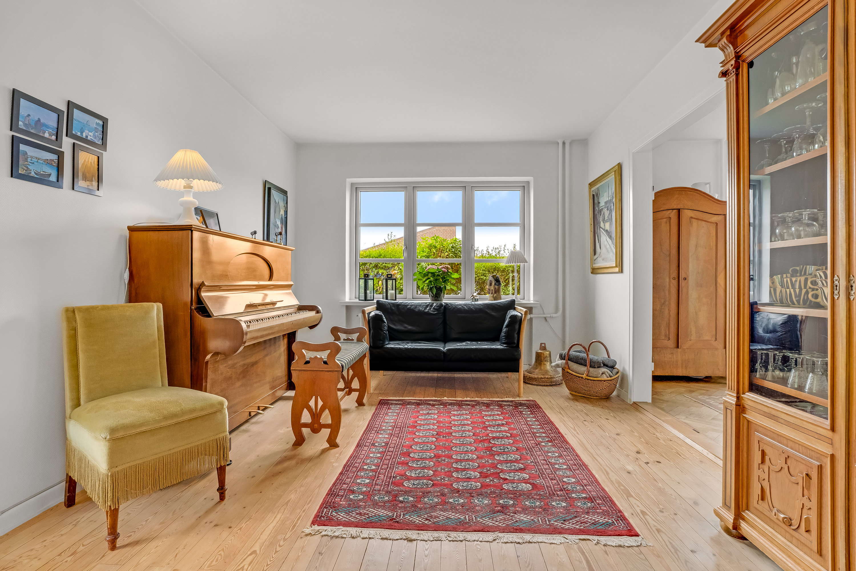 Fremhævet stue billede i fuldskærmstilstand. Billede af Lillievej 2, 4900 Nakskov