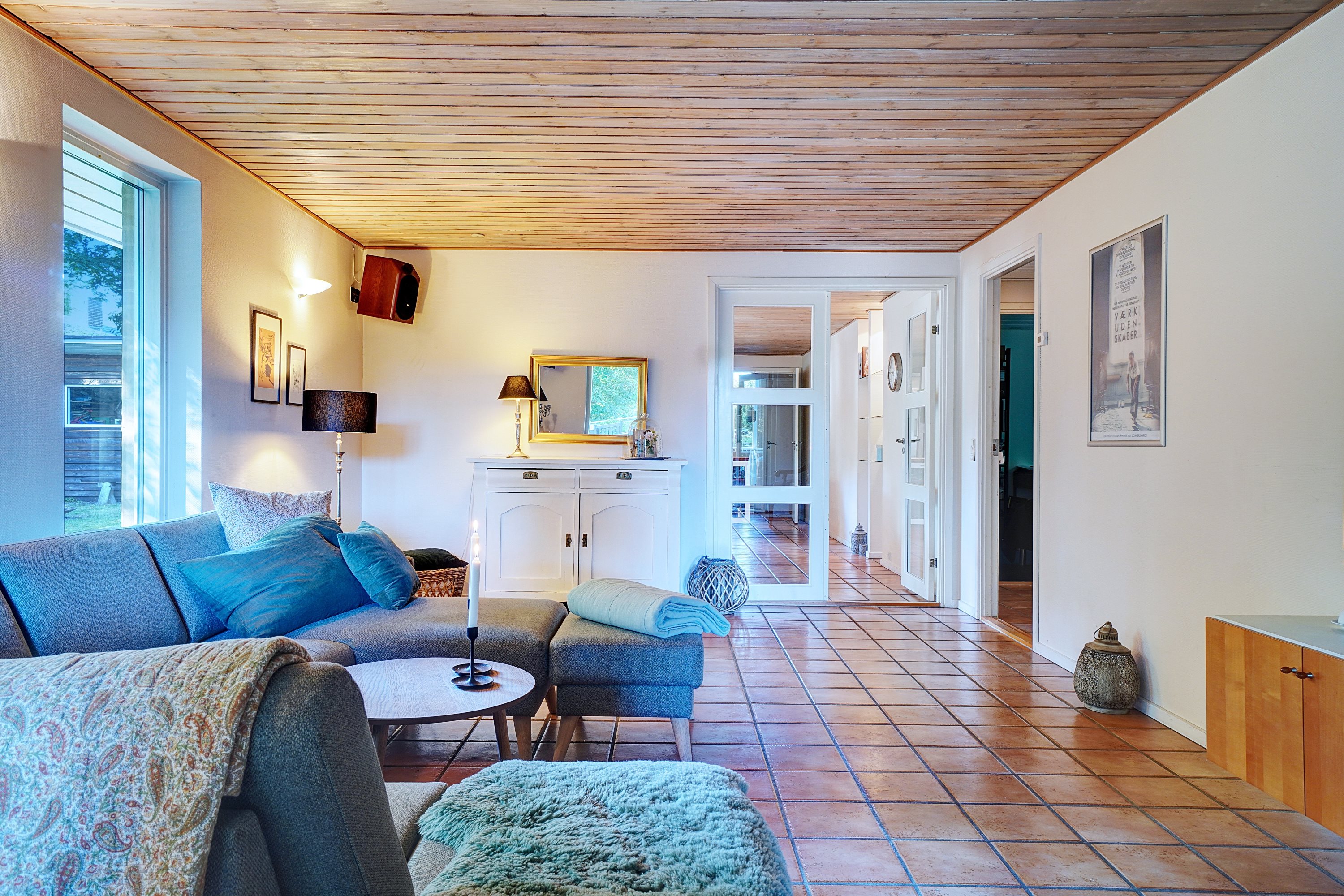 Fremhævet stue billede i fuldskærmstilstand. Billede af Bag Vænget 23, 3400 Hillerød