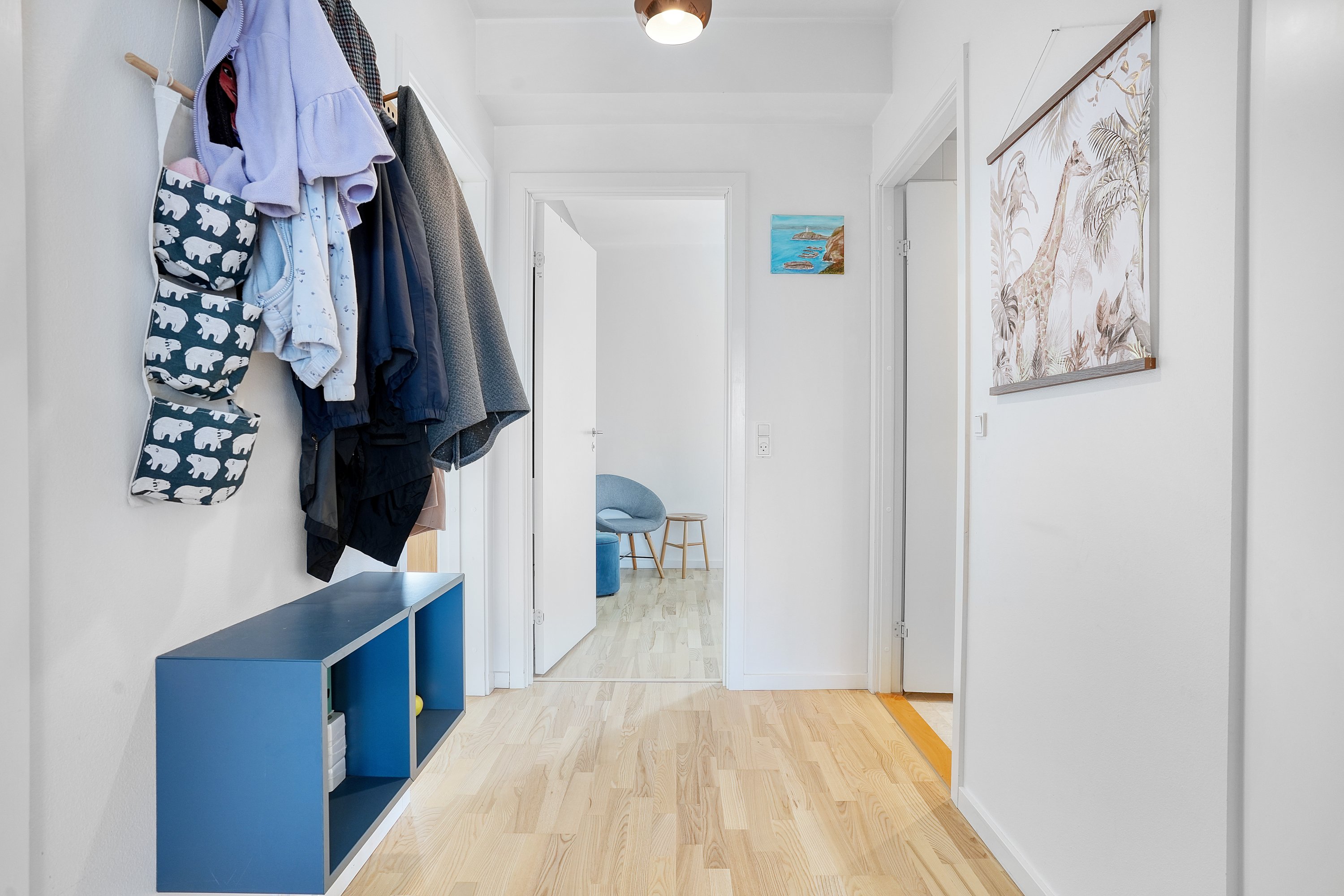 Fremhævet entré billede i fuldskærmstilstand. Billede af Tove Maës Vej 1, 3. th., 2500 Valby