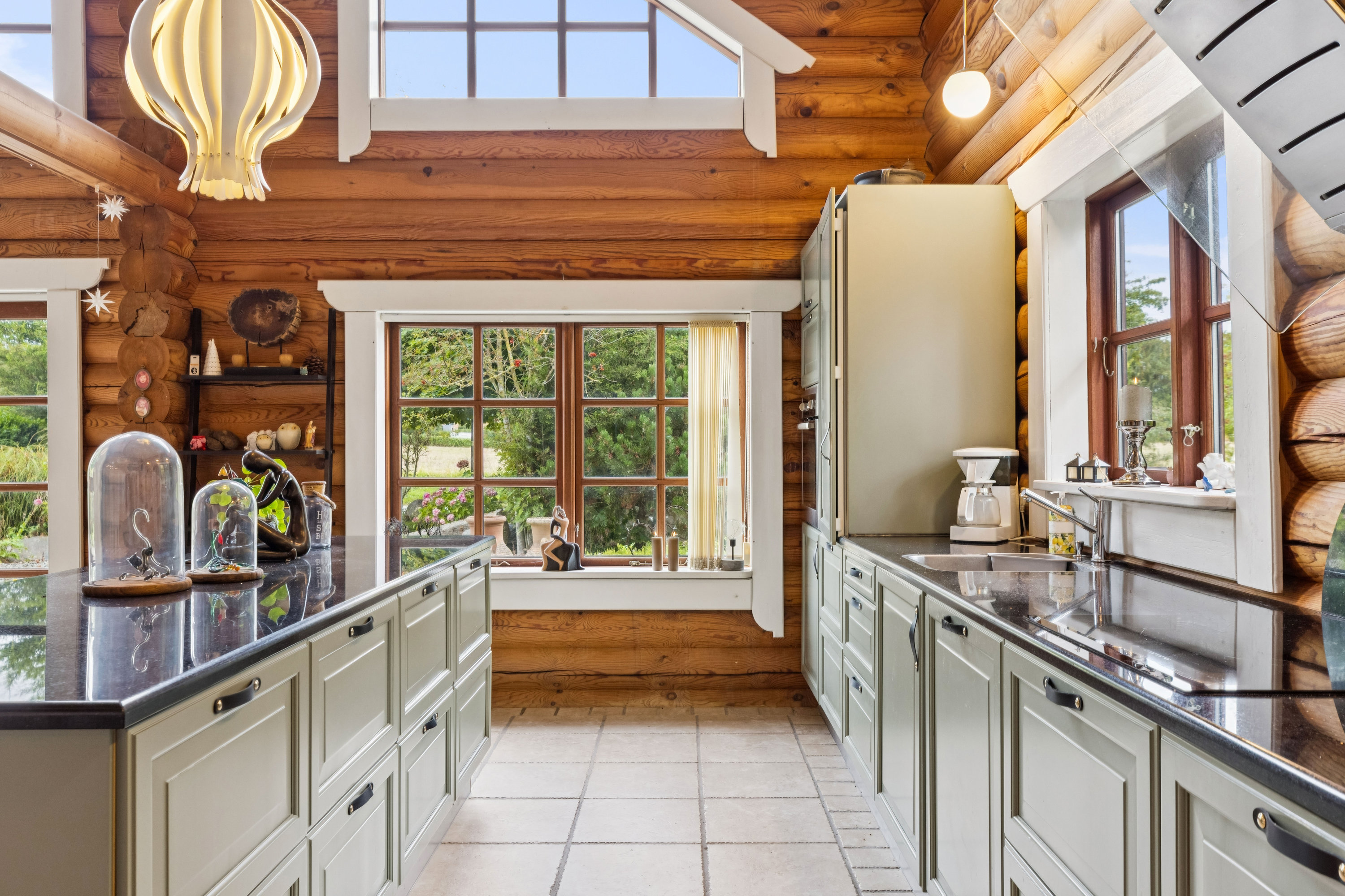 Fremhævet køkken billede i fuldskærmstilstand. Billede af Østervej 14, Mjels, 6430 Nordborg