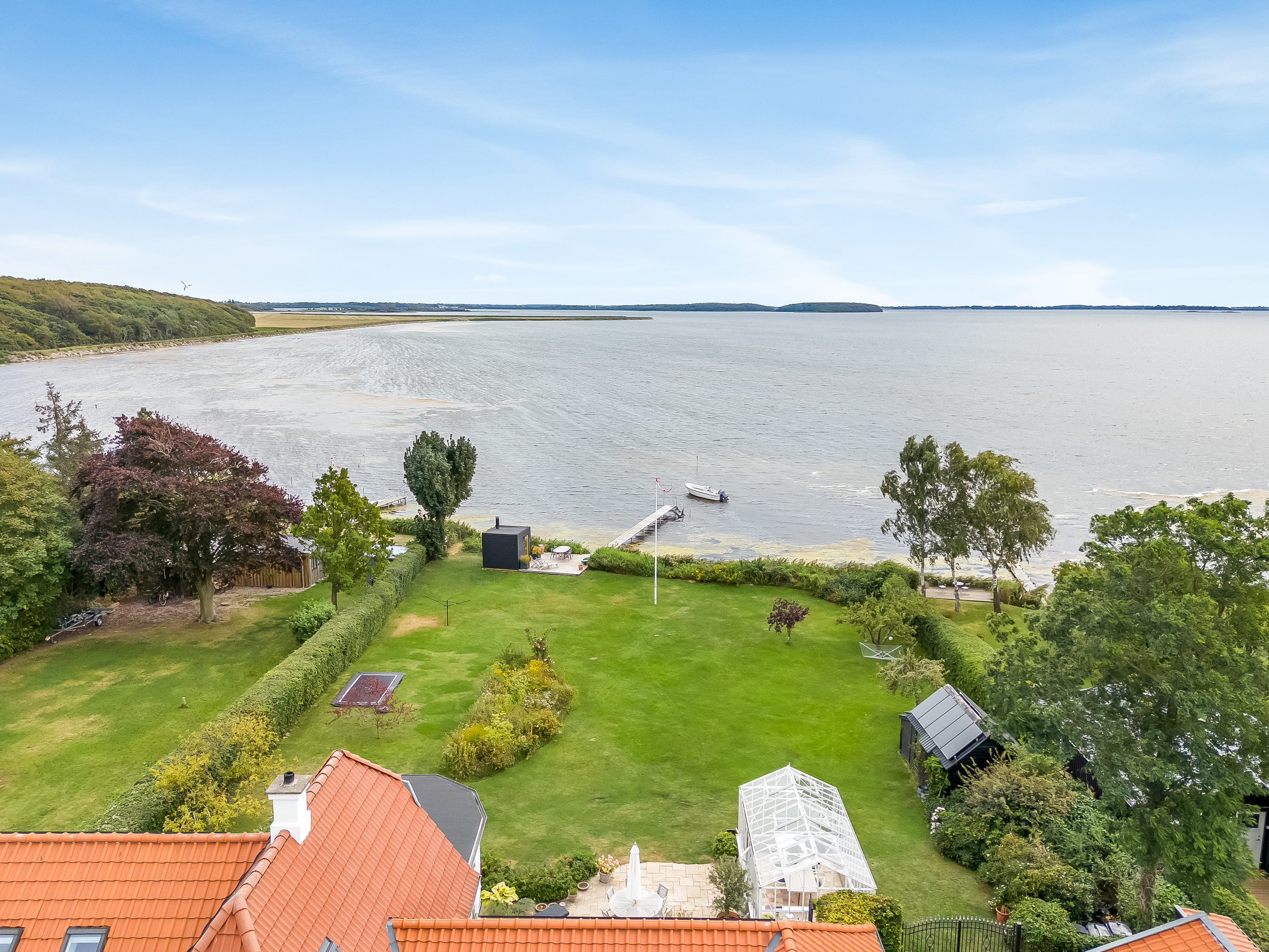 Miniaturebillede 1: luftfoto. Billede af Hellenæs-Stien 17, 4912 Harpelunde