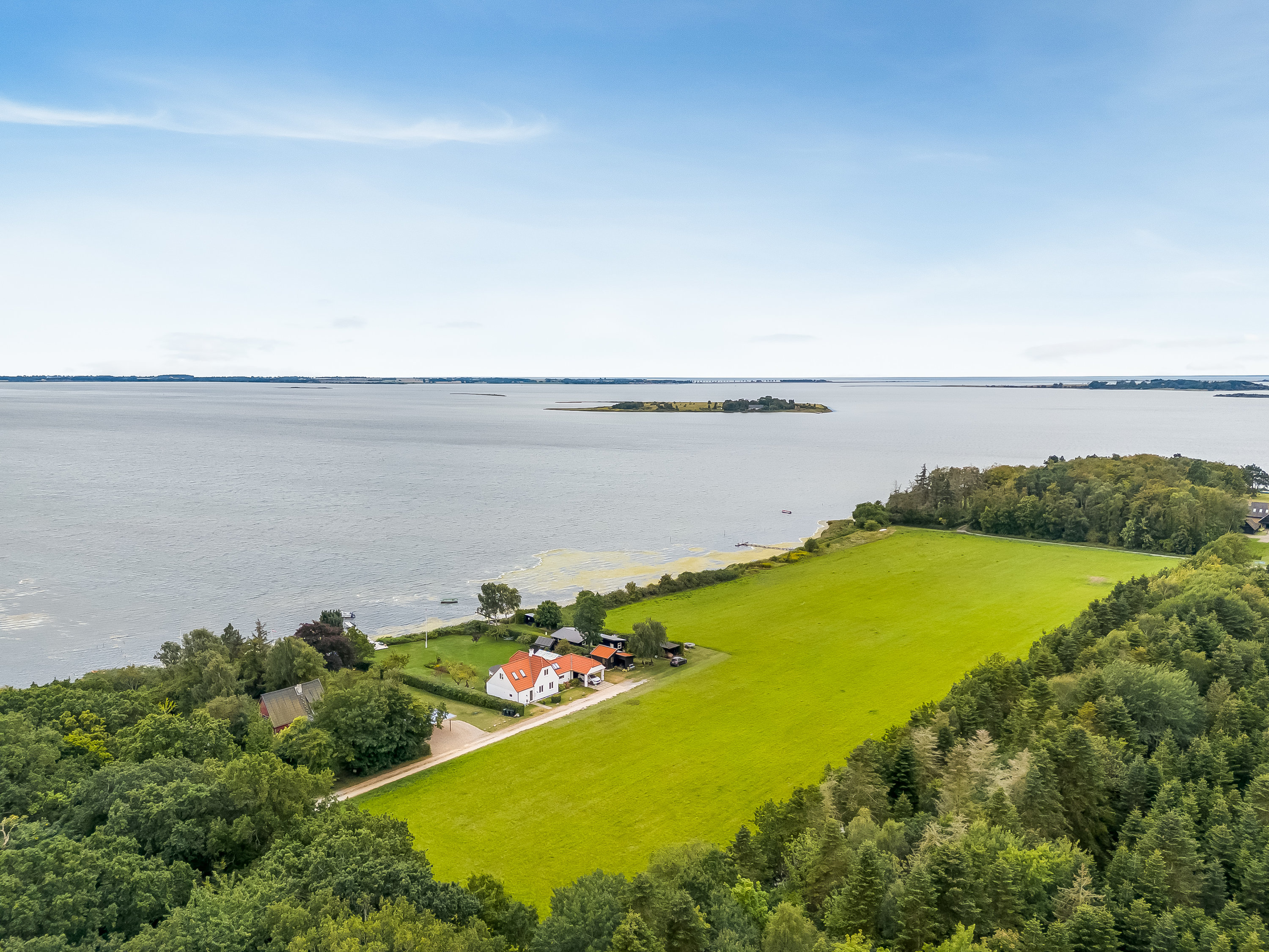 Fremhævet luftfoto billede i fuldskærmstilstand. Billede af Hellenæs-Stien 17, 4912 Harpelunde