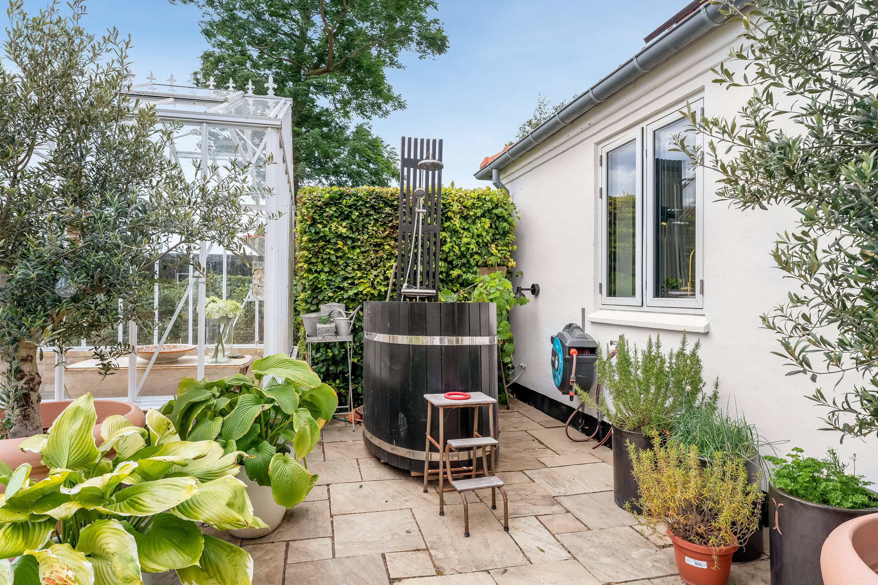 Fremhævet terrasse billede i fuldskærmstilstand. Billede af Hellenæs-Stien 17, 4912 Harpelunde