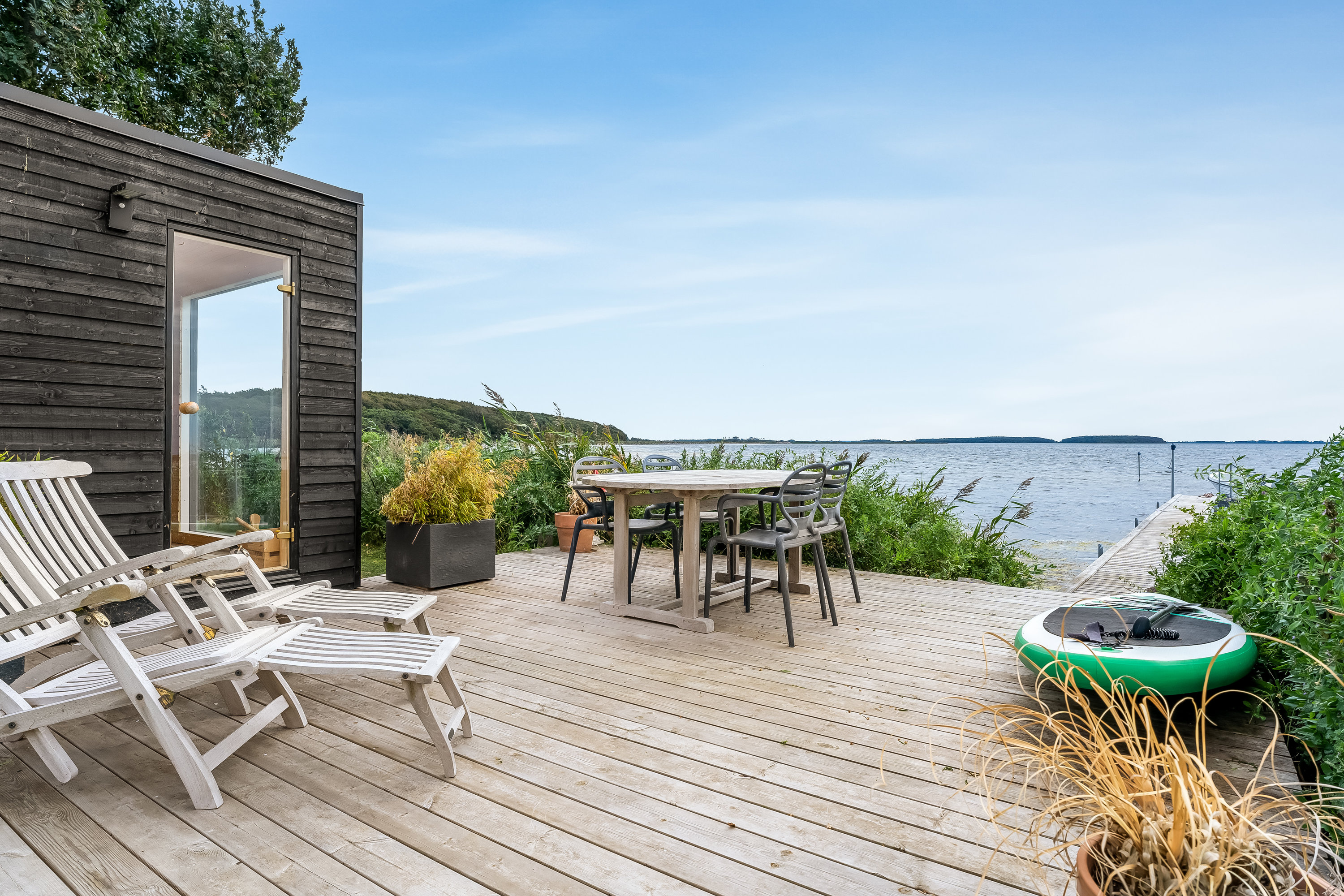 Fremhævet terrasse billede i fuldskærmstilstand. Billede af Hellenæs-Stien 17, 4912 Harpelunde