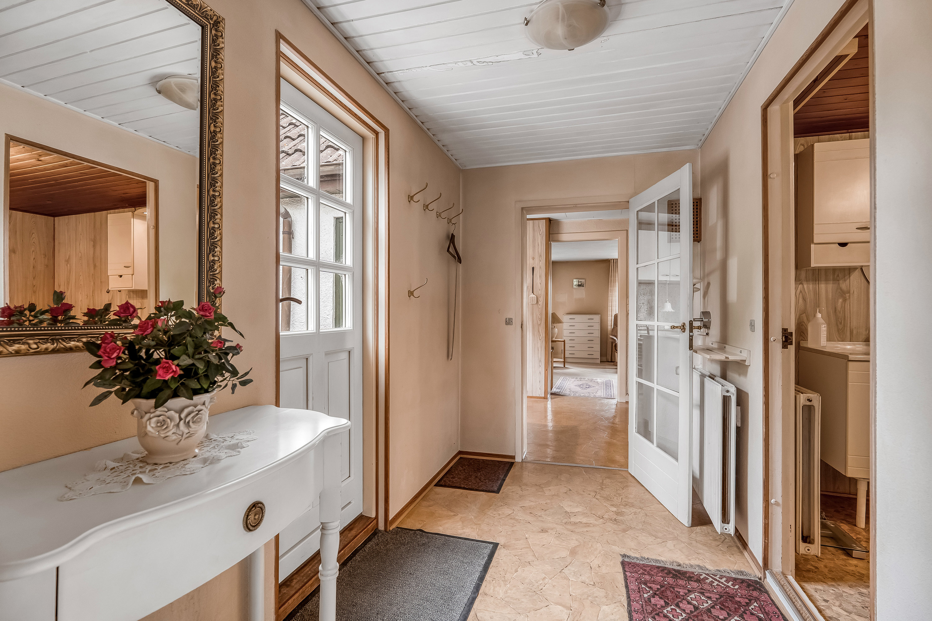 Fremhævet gang billede i fuldskærmstilstand. Billede af Bøgetvej 25, Utterslev, 4913 Horslunde