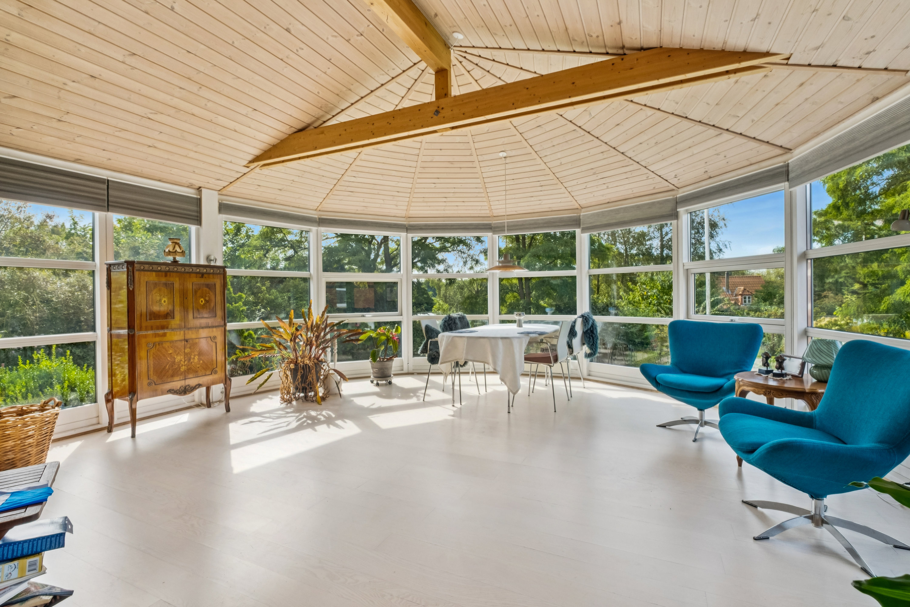 Fremhævet stue billede i fuldskærmstilstand. Billede af Vestervænget 3, Tvingstrup, 8700 Horsens