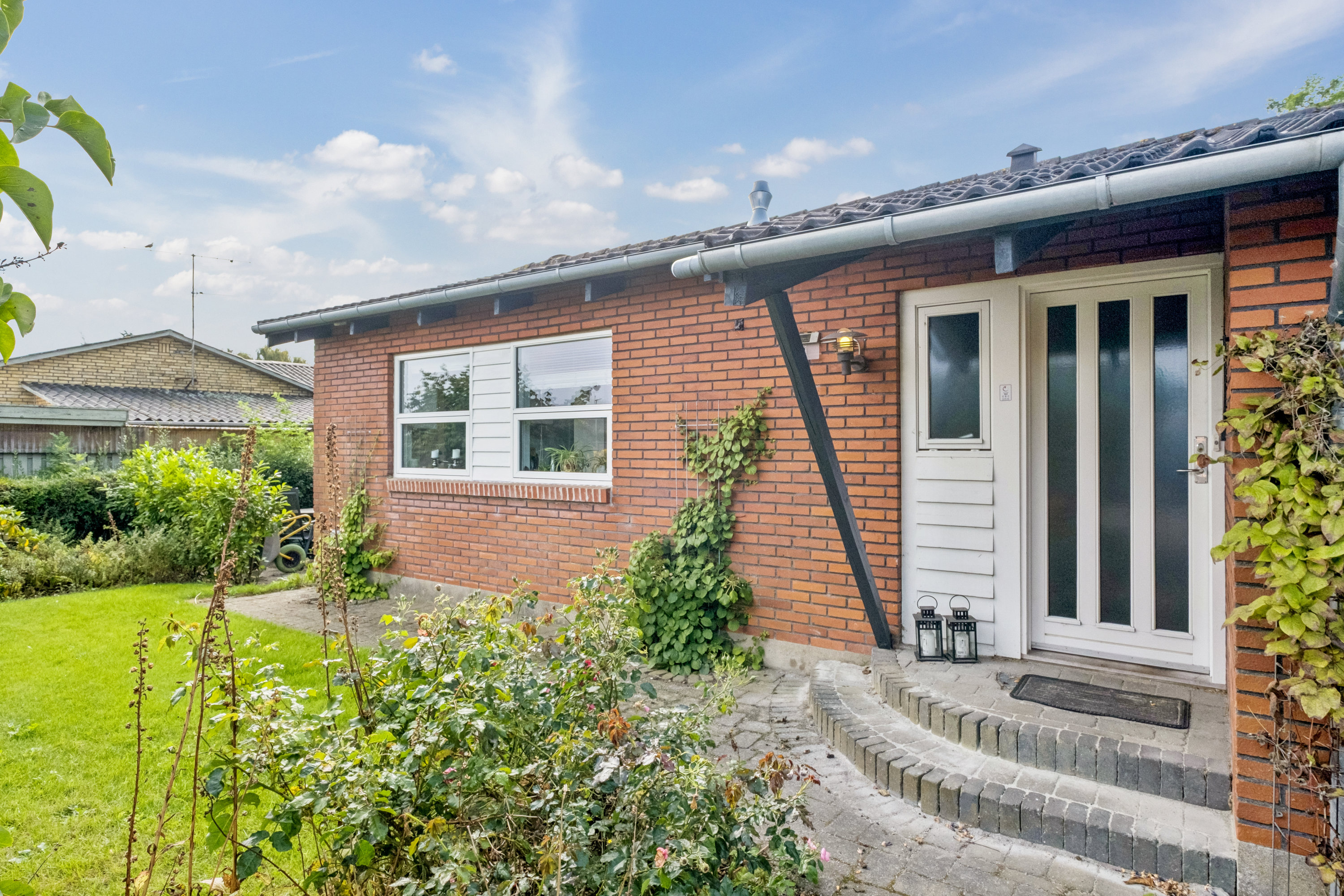 Fremhævet indgang billede i fuldskærmstilstand. Billede af Vestervænget 3, Tvingstrup, 8700 Horsens