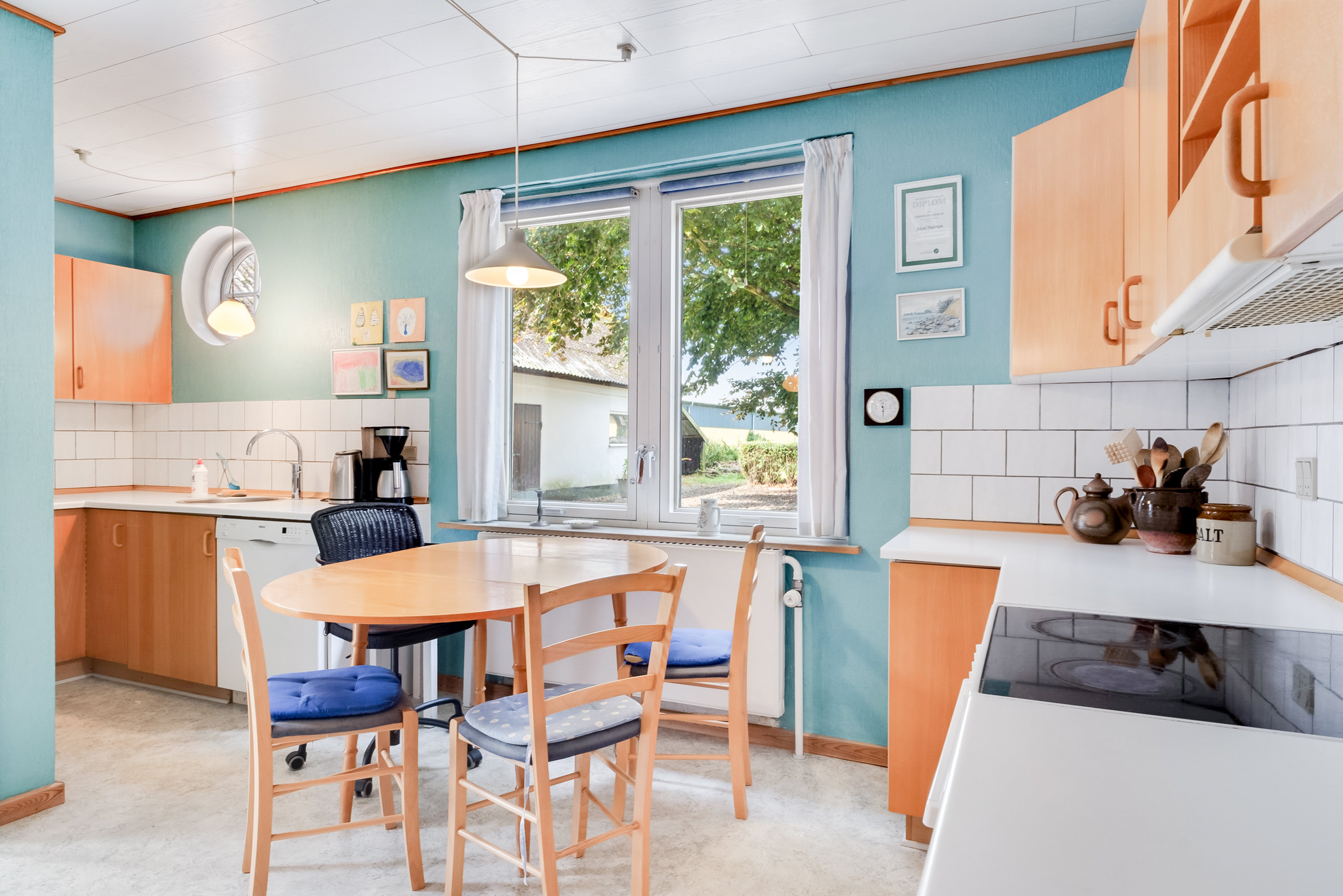 Fremhævet køkken billede i fuldskærmstilstand. Billede af Midskovvej 261, Midskov, 5370 Mesinge