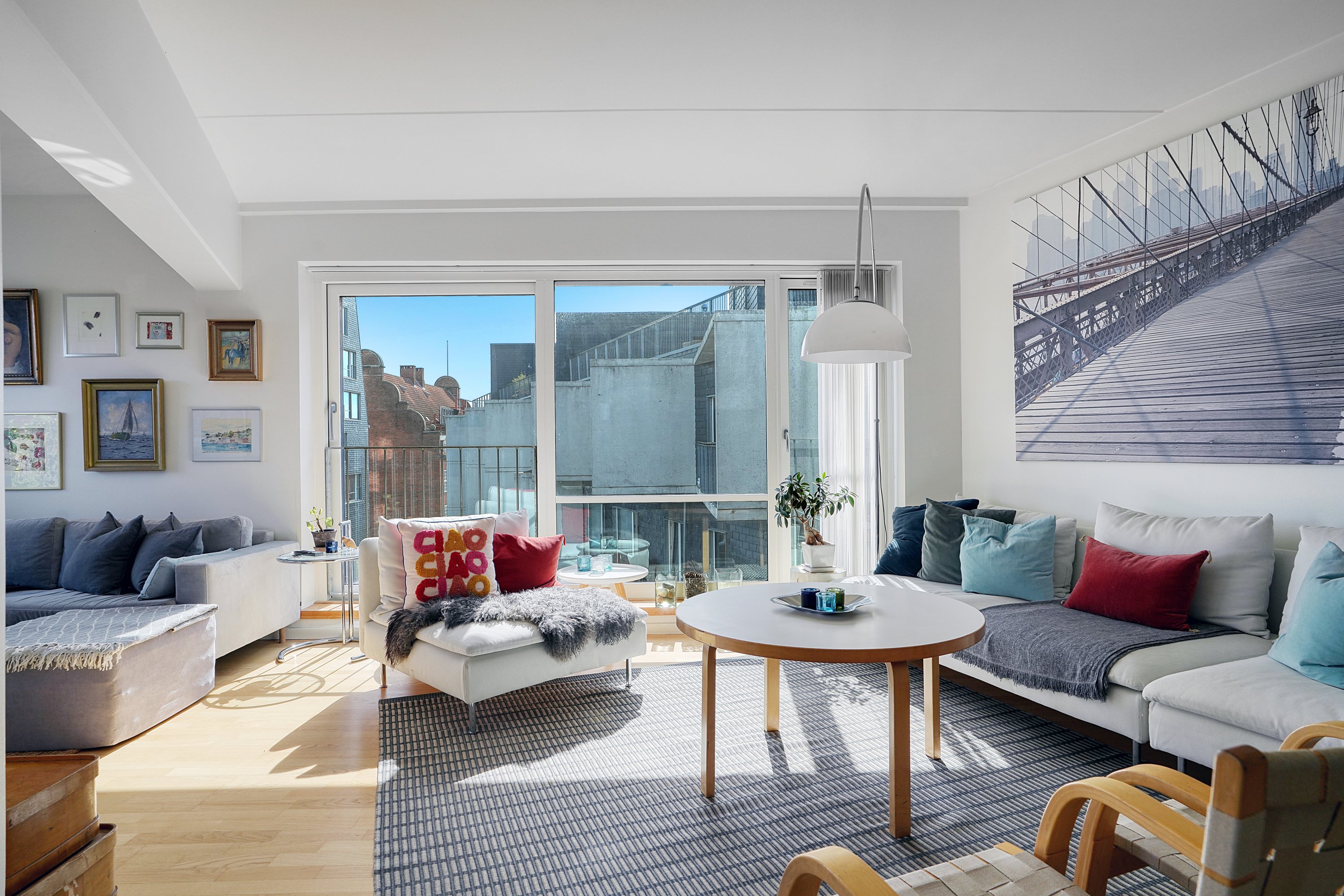 Fremhævet stue billede i fuldskærmstilstand. Billede af Pakhusvej 2, 5. tv., 2100 København Ø