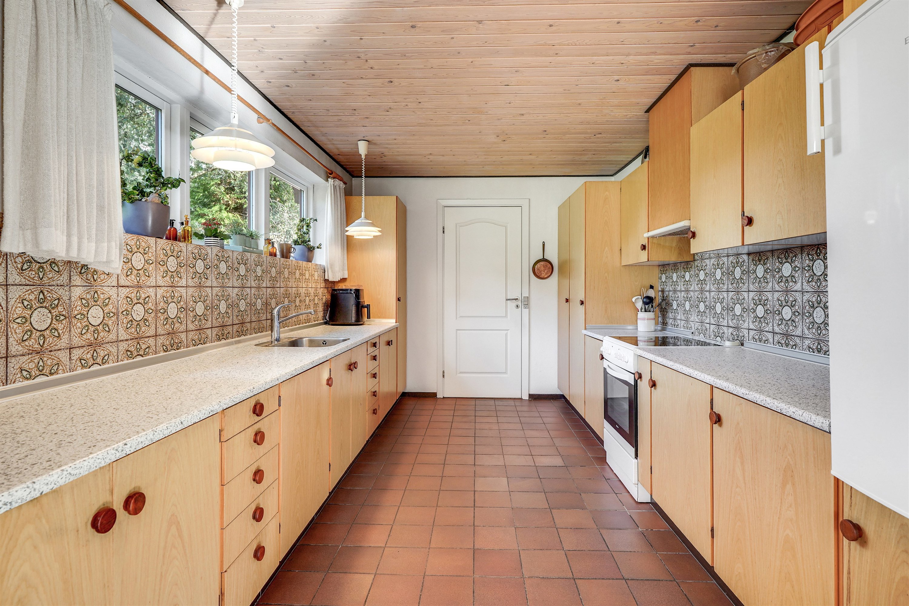 Fremhævet køkken billede i fuldskærmstilstand. Billede af Mølleparken 280, 7190 Billund