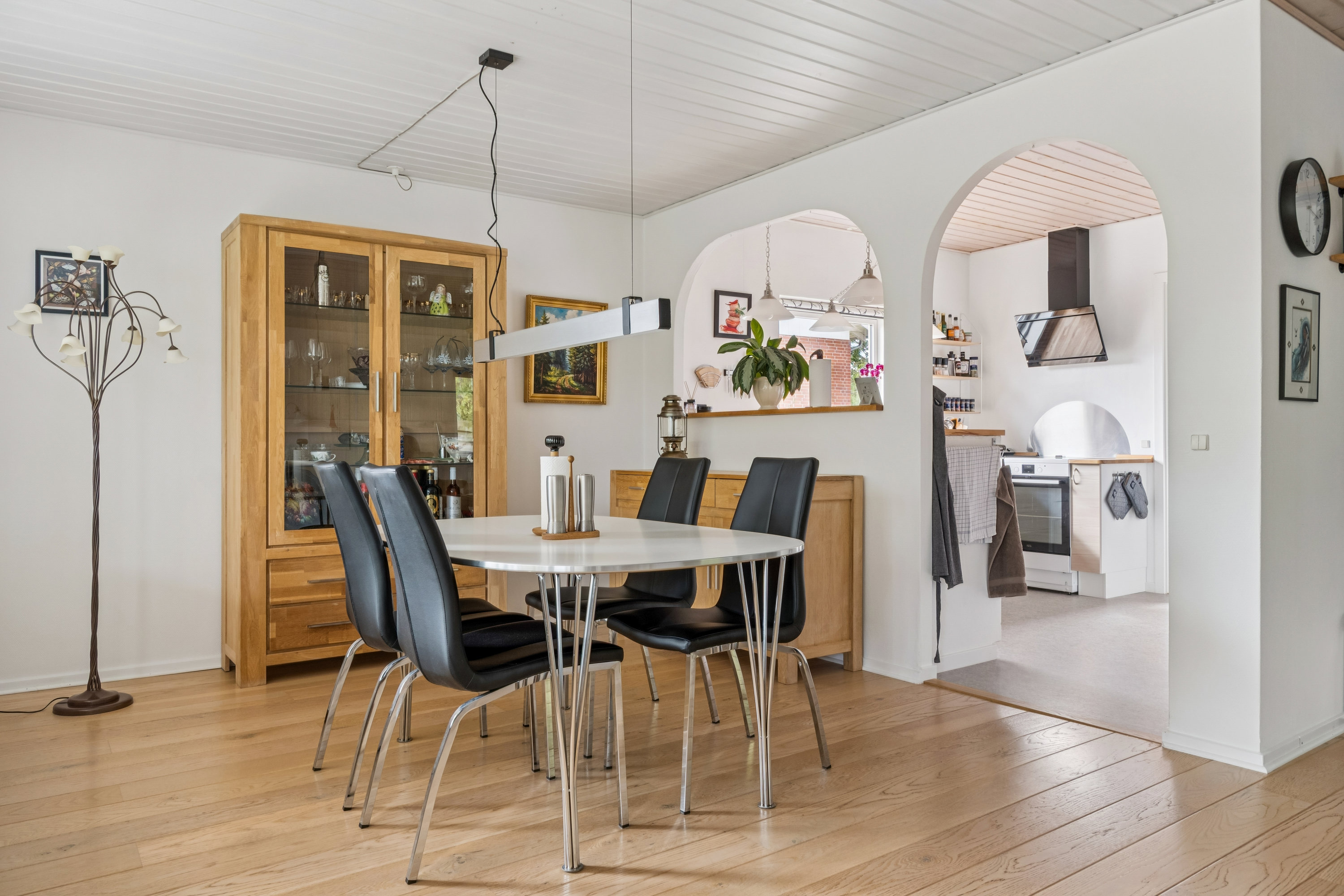 Fremhævet stue billede i fuldskærmstilstand. Billede af Margrethevej 5, 4270 Høng