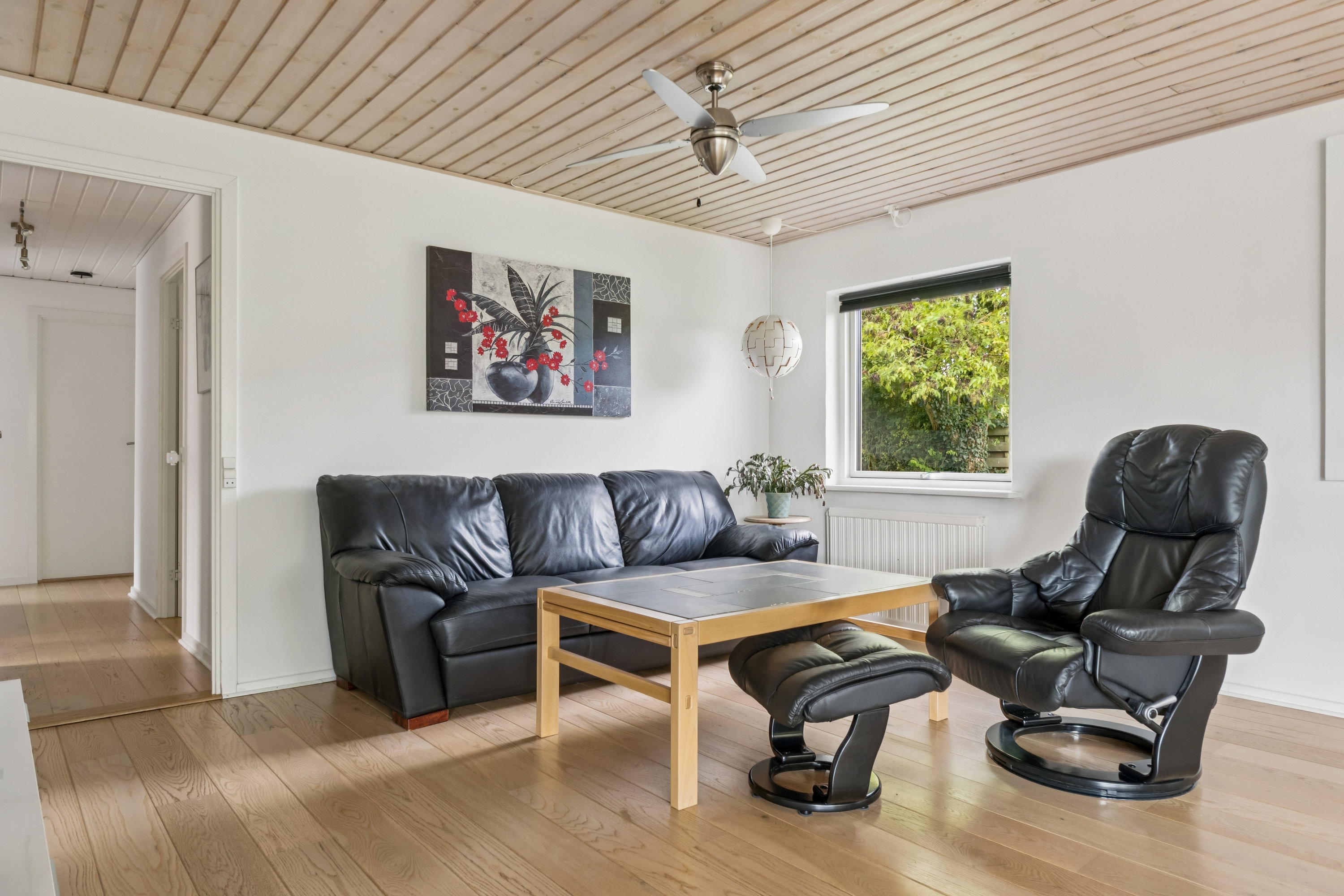 Fremhævet stue billede i fuldskærmstilstand. Billede af Margrethevej 5, 4270 Høng