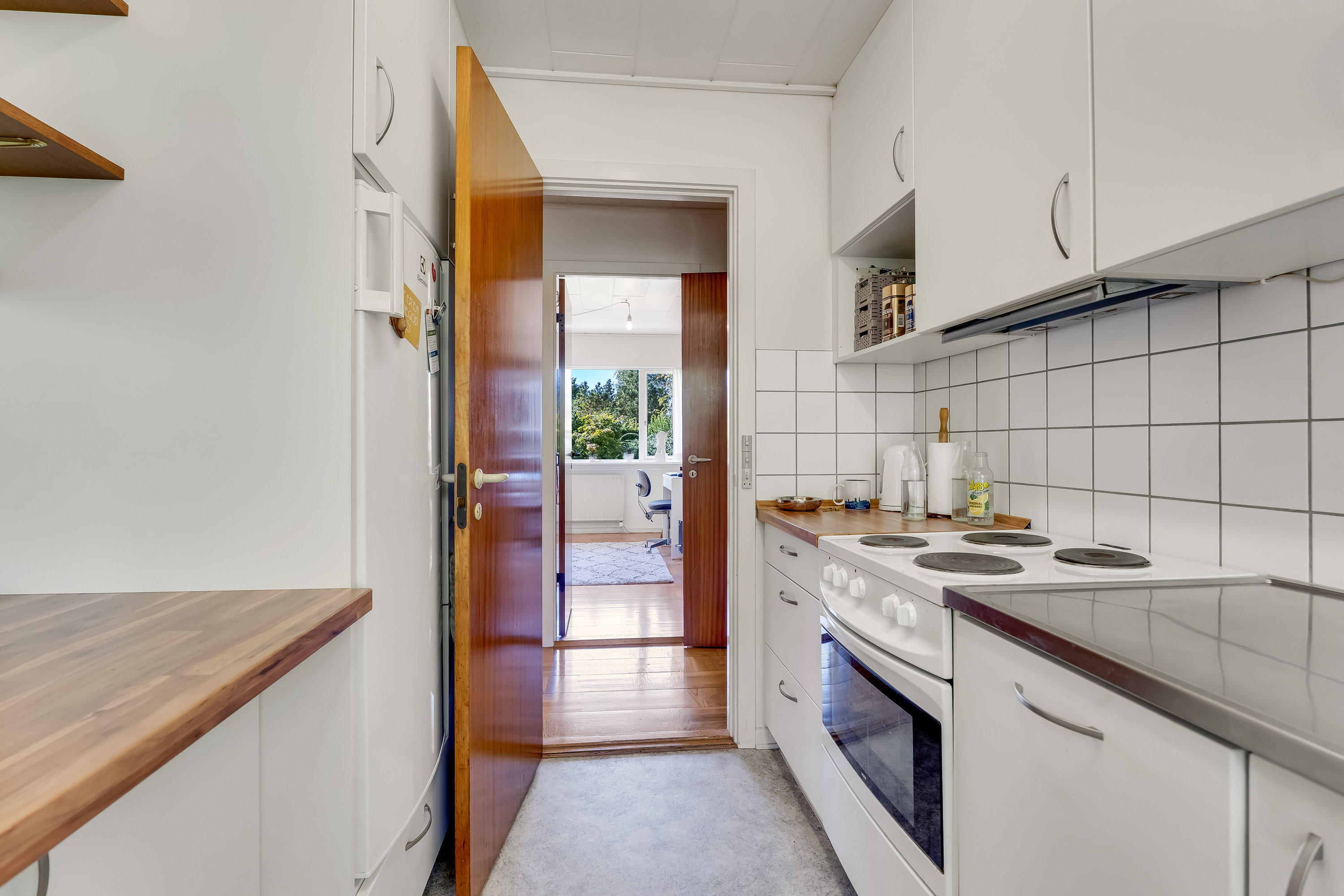 Fremhævet køkken billede i fuldskærmstilstand. Billede af Peter Freuchensvej 24, 4800 Nykøbing F