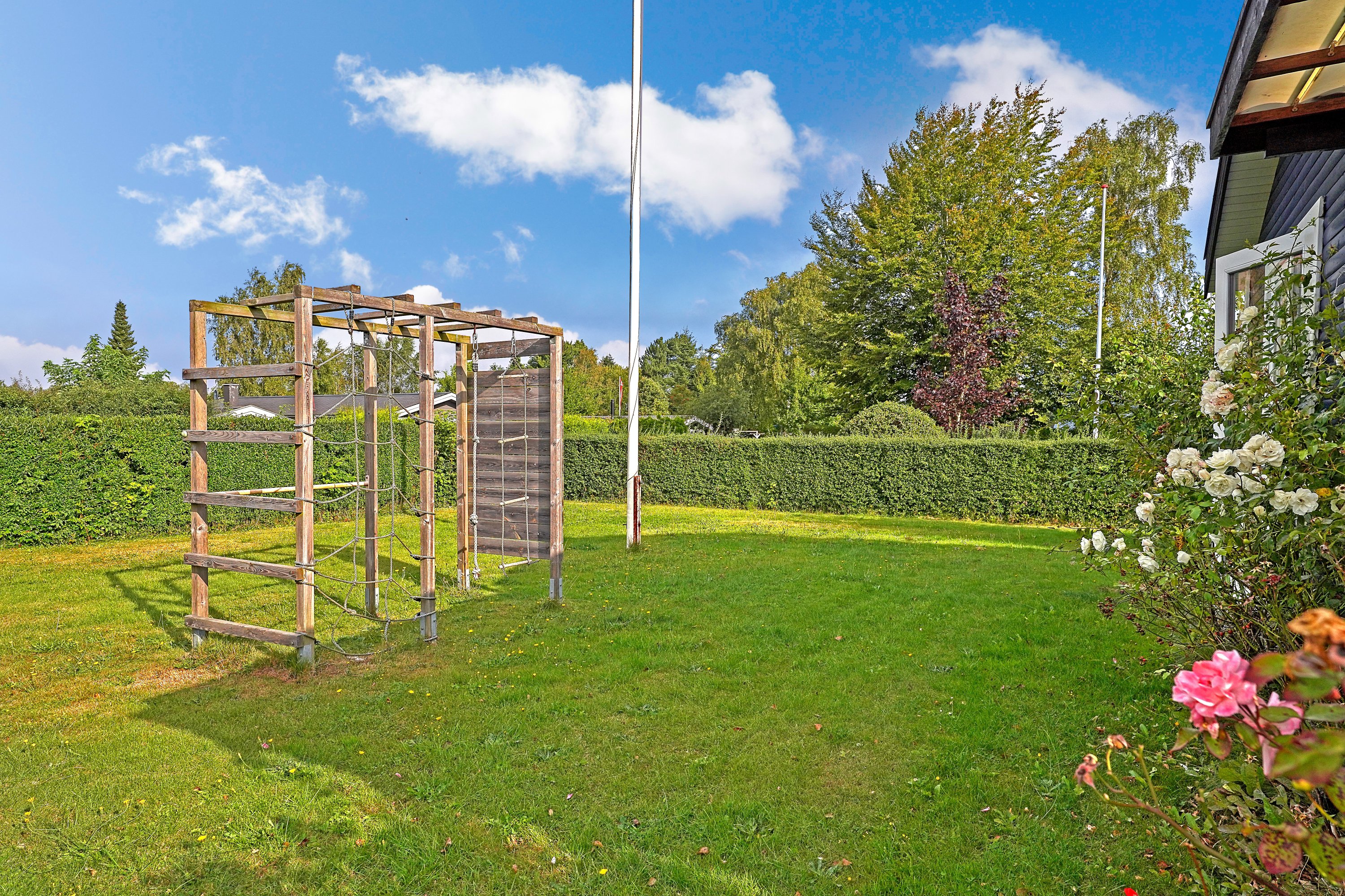 Fremhævet have billede i fuldskærmstilstand. Billede af Ulriksvej 10, Dalby Huse, 3630 Jægerspris