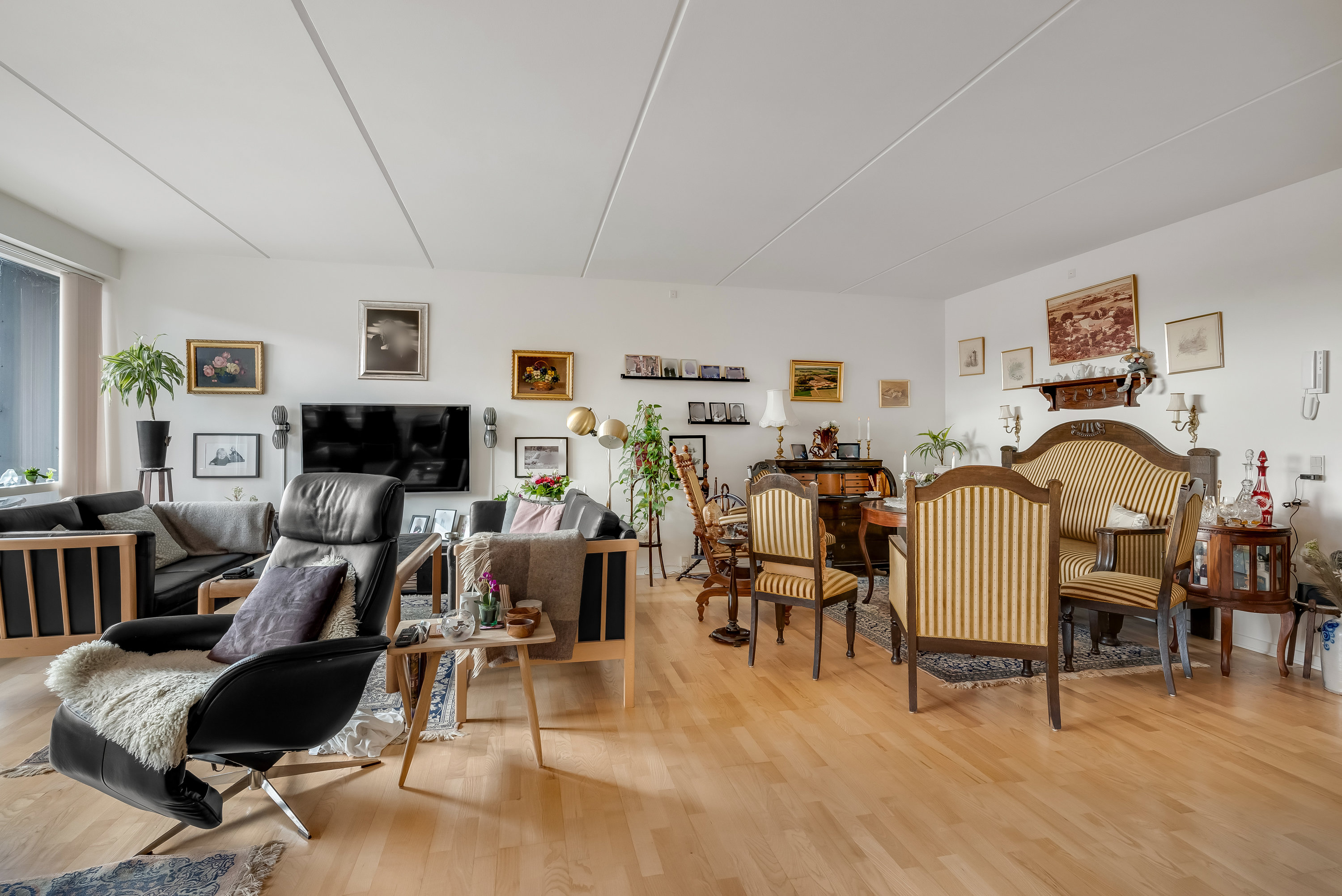 Fremhævet stue billede i fuldskærmstilstand. Billede af Slotsgade 10, 2. 4., 7500 Holstebro