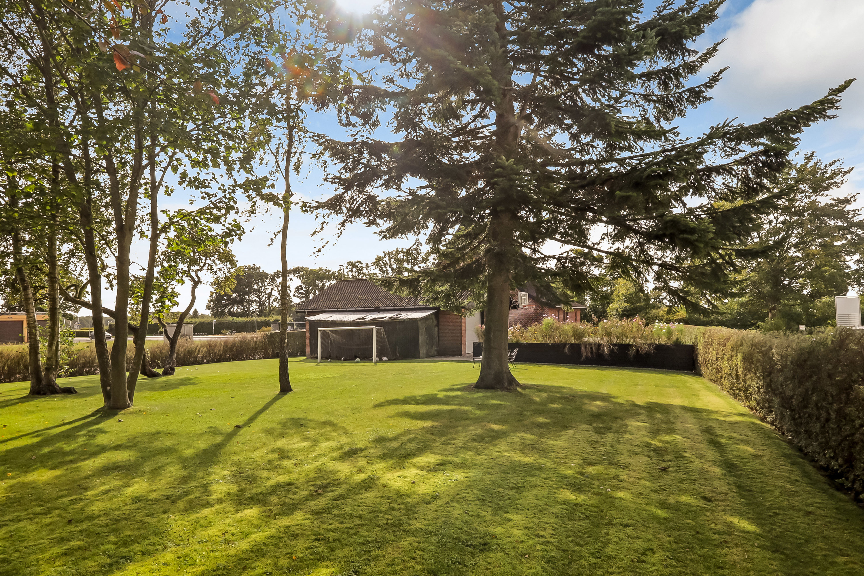 Fremhævet have billede i fuldskærmstilstand. Billede af Banepladsen 5, 5772 Kværndrup