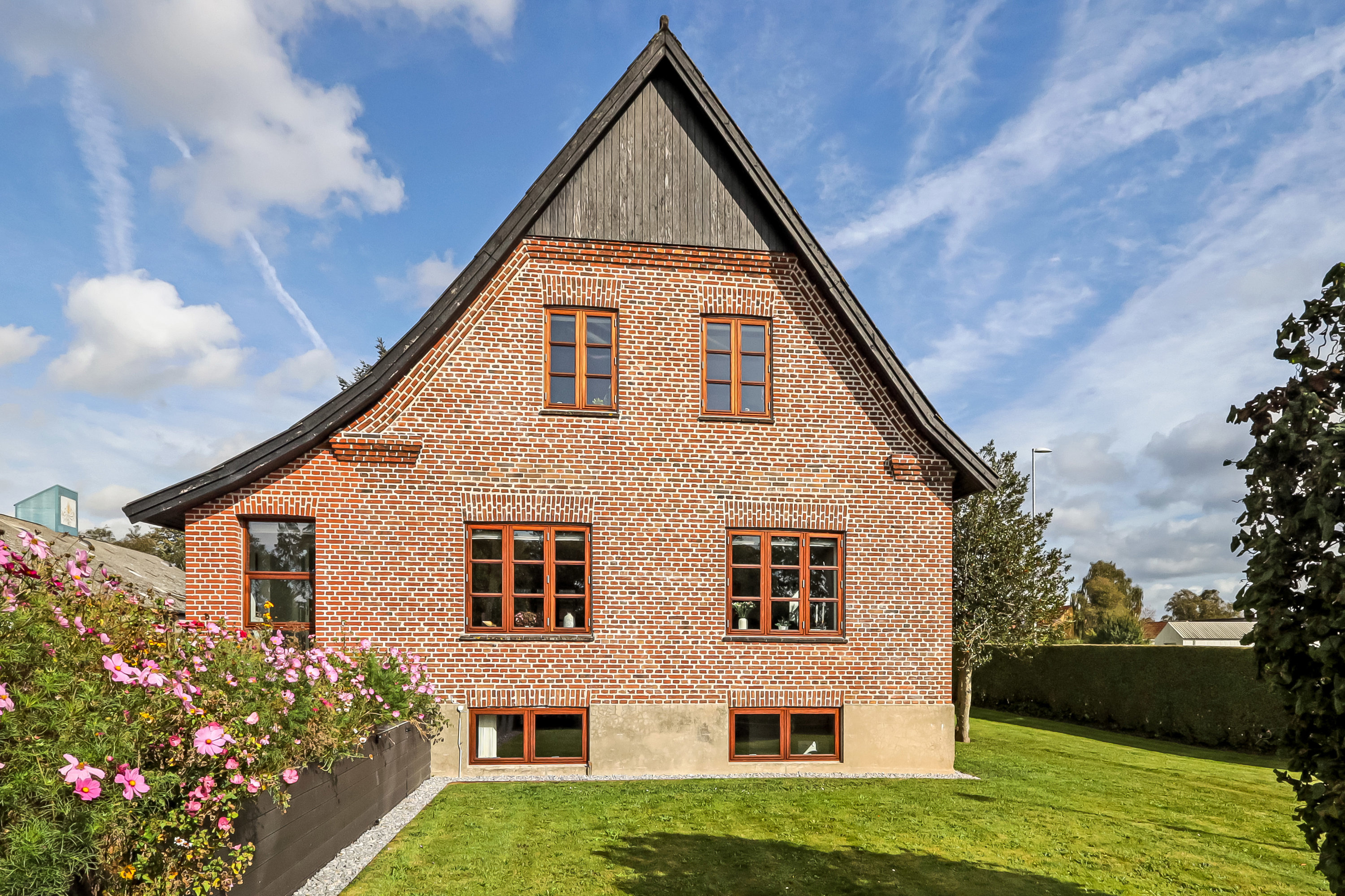 Miniaturebillede 2: ejendommen. Billede af Banepladsen 5, 5772 Kværndrup