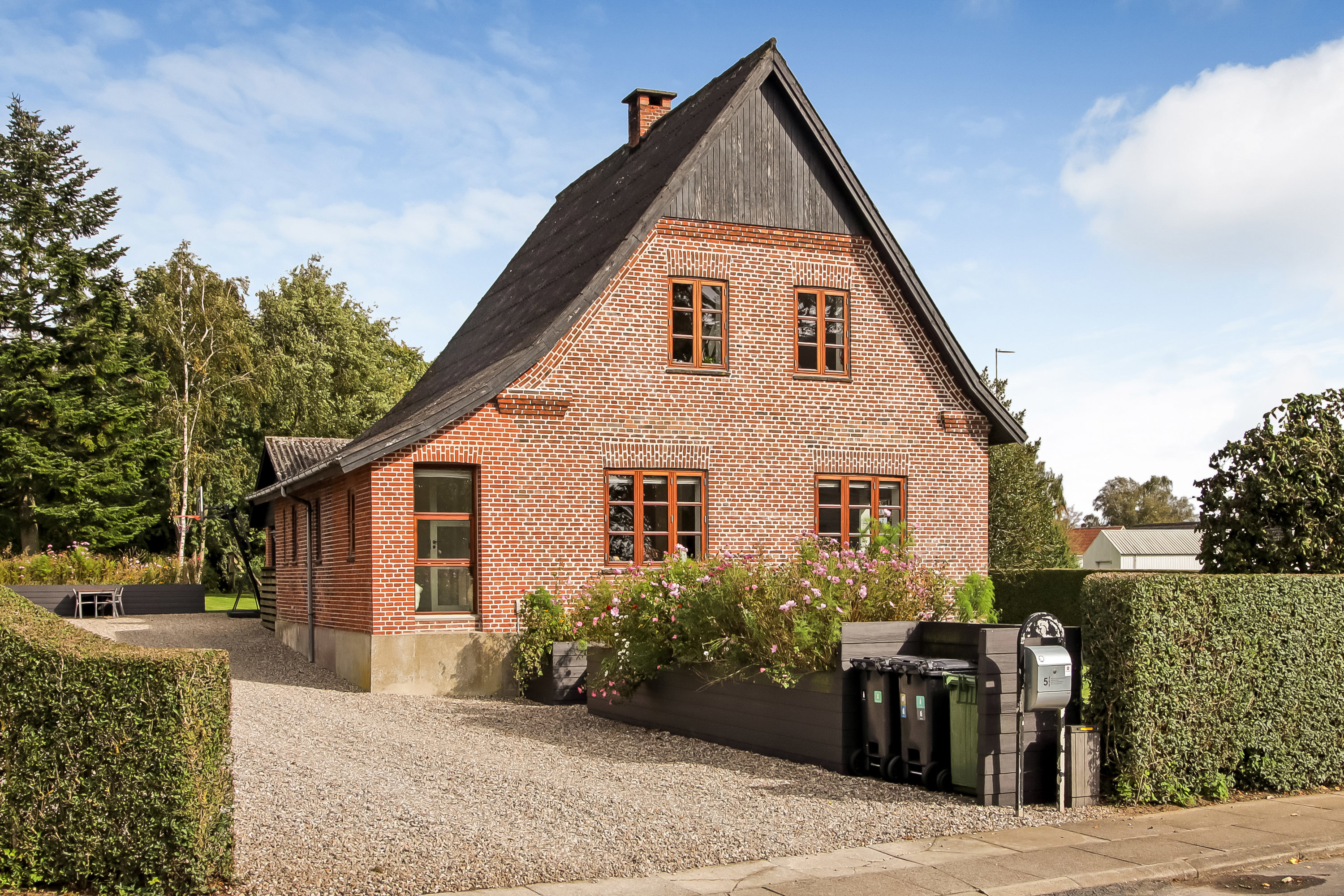 Fremhævet ejendommen billede i fuldskærmstilstand. Billede af Banepladsen 5, 5772 Kværndrup