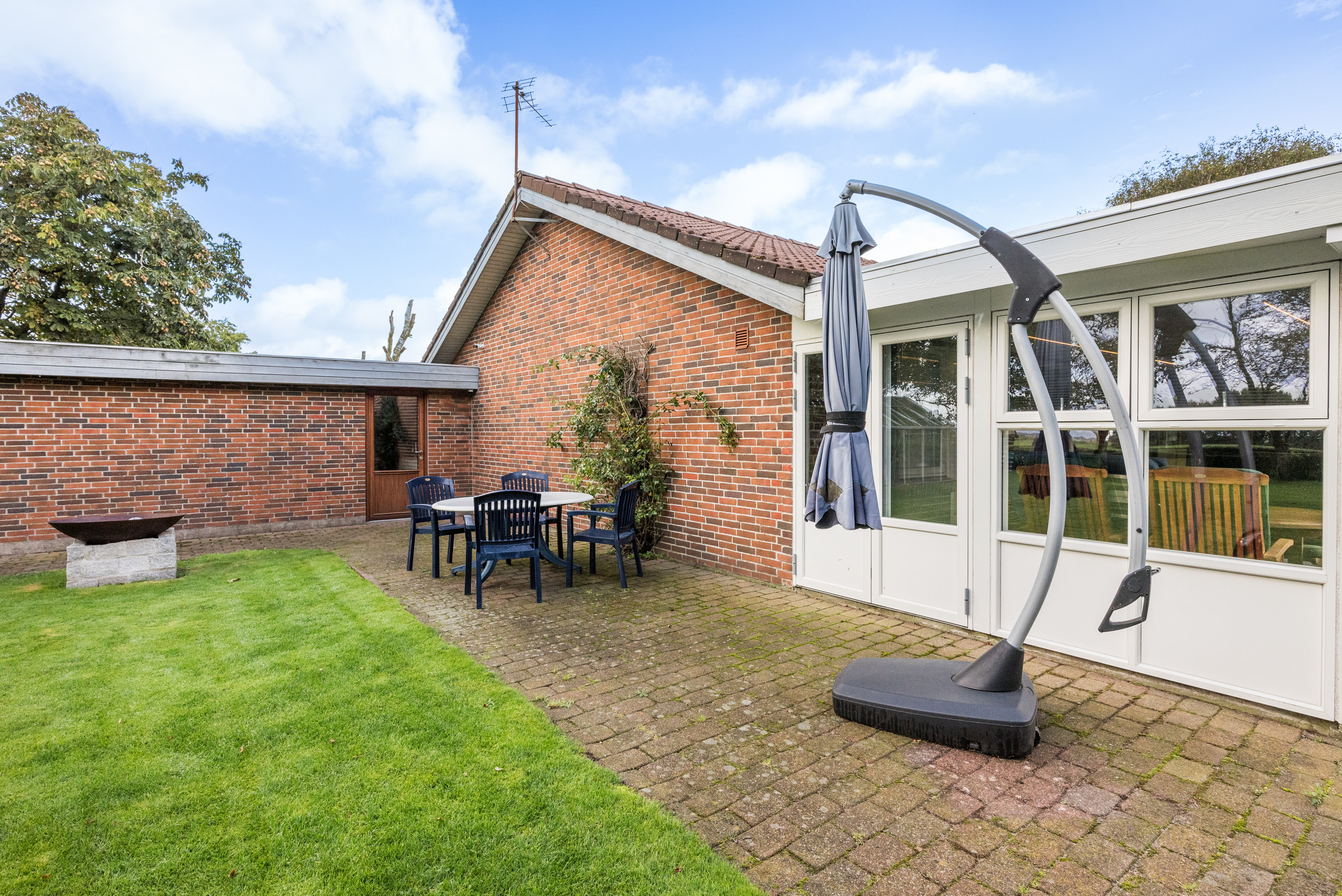 Fremhævet terrasse billede i fuldskærmstilstand. Billede af Bakkedraget 68, 6940 Lem St