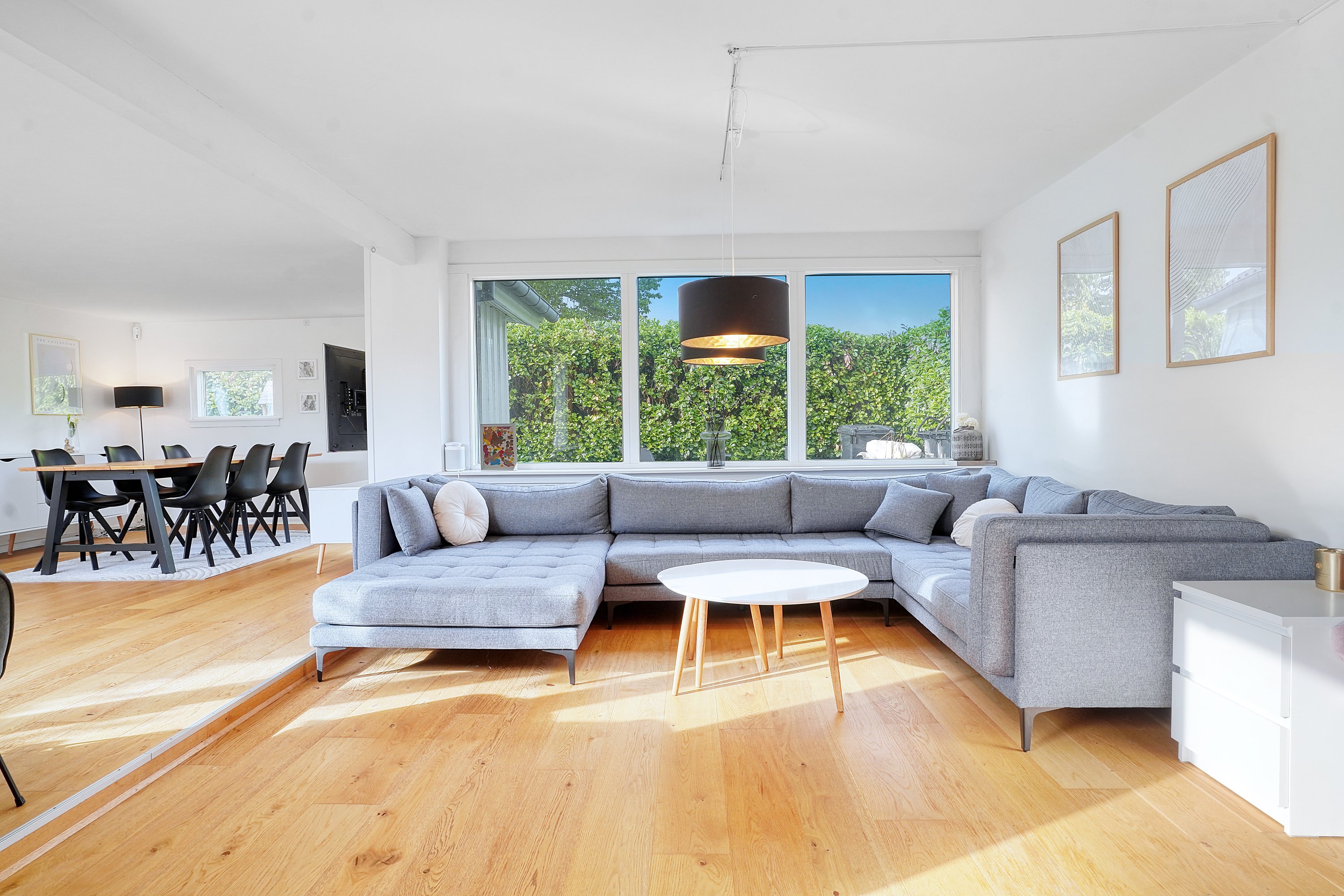 Fremhævet stue billede i fuldskærmstilstand. Billede af Baldersvej 16, 3000 Helsingør