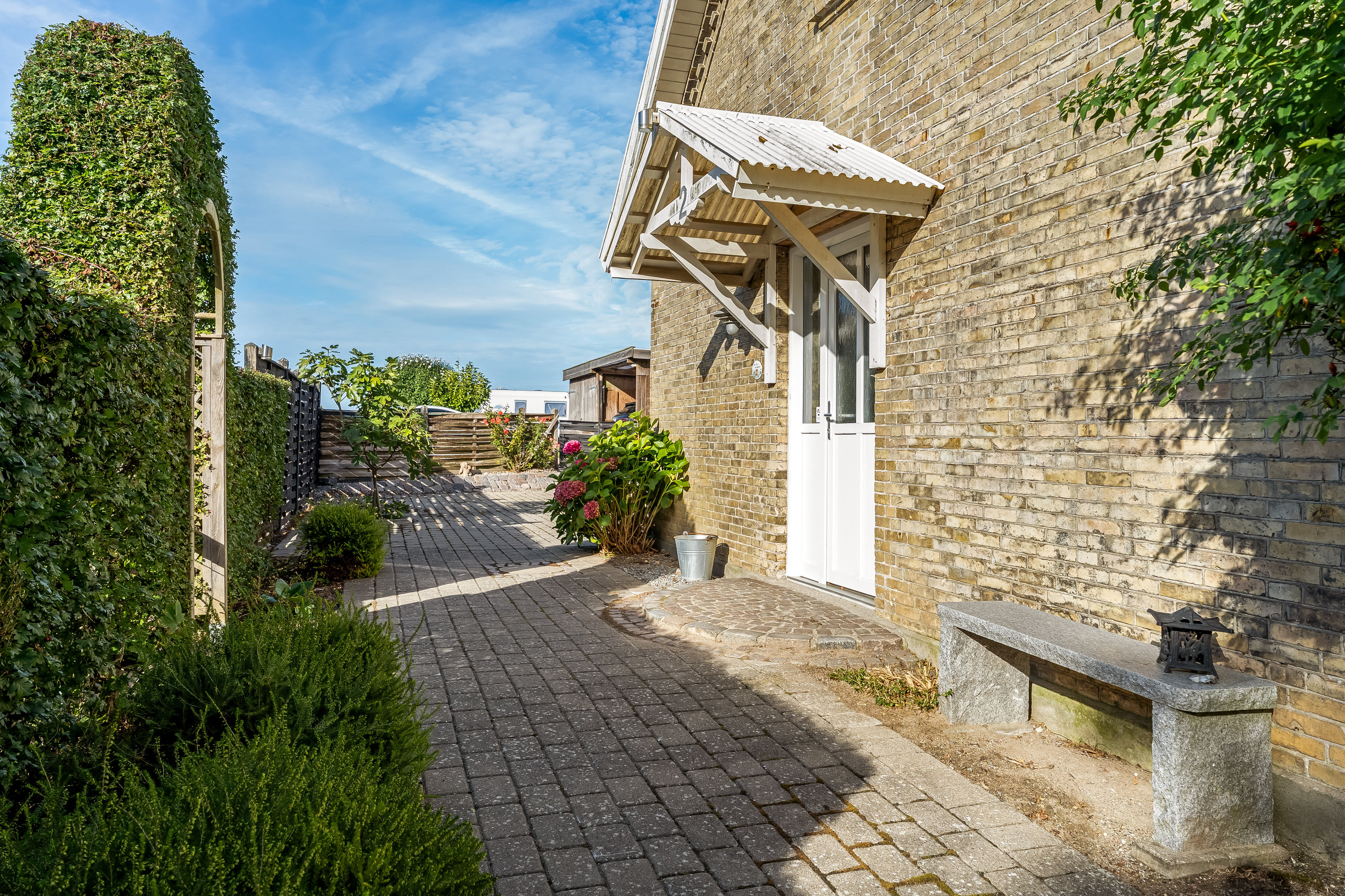 Fremhævet facade billede i fuldskærmstilstand. Billede af Bulskovvej 2, 4900 Nakskov