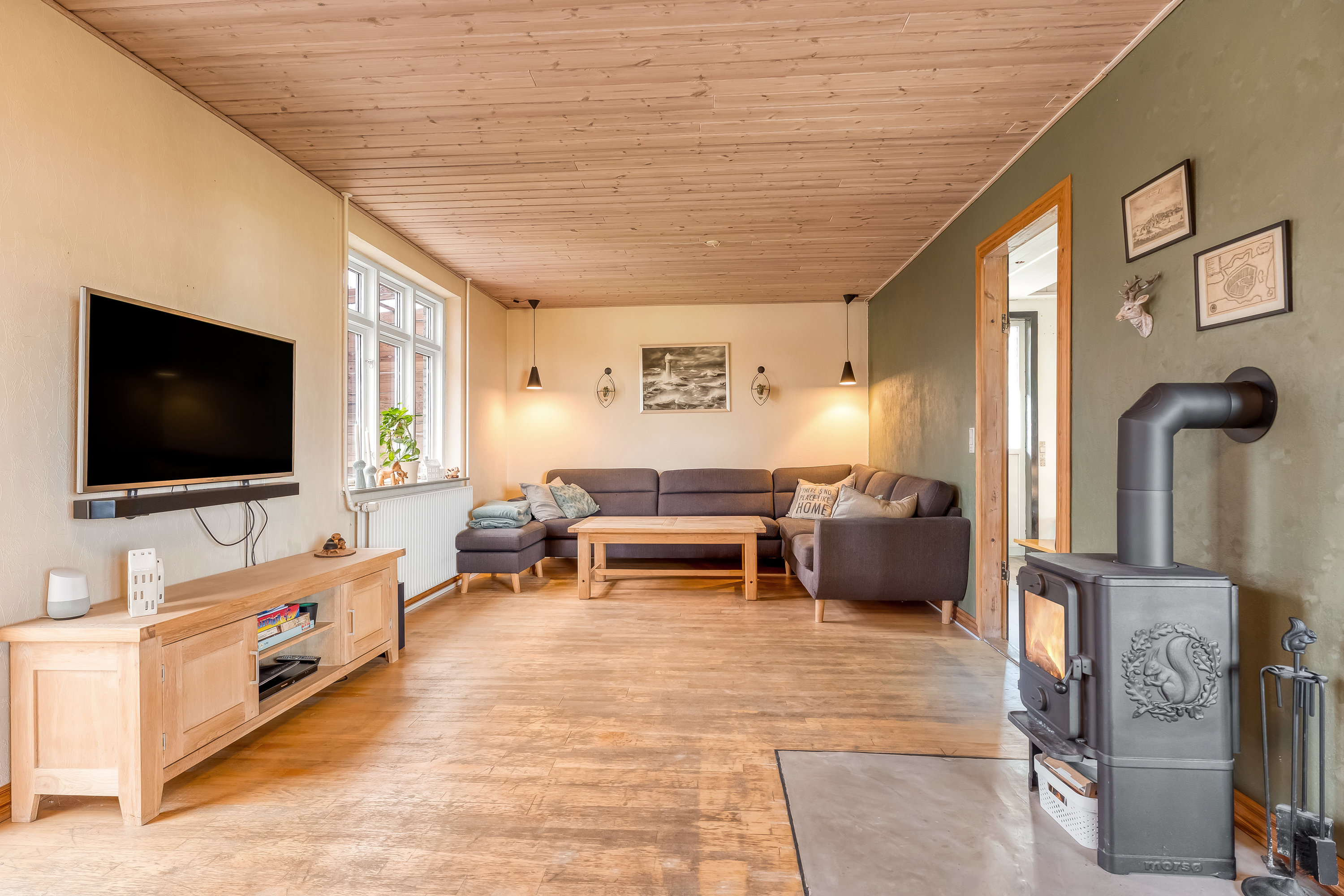 Fremhævet stue billede i fuldskærmstilstand. Billede af Bulskovvej 2, 4900 Nakskov