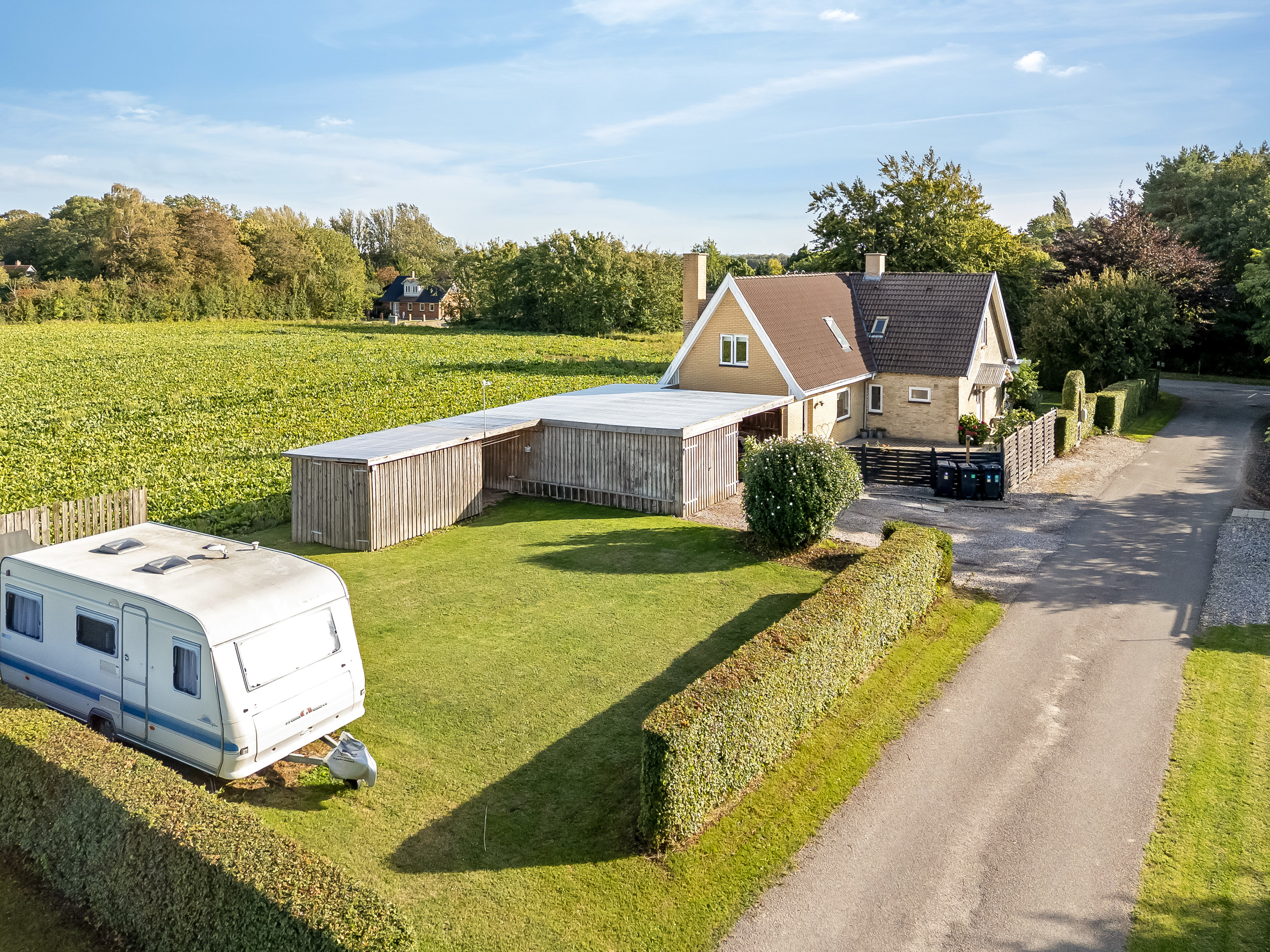 Fremhævet mastefoto billede i fuldskærmstilstand. Billede af Bulskovvej 2, 4900 Nakskov