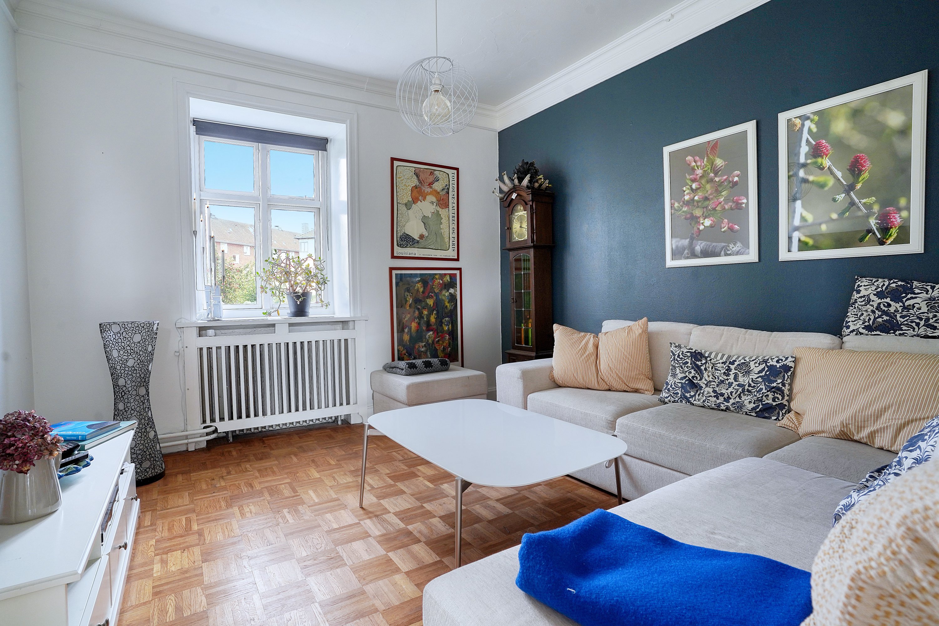 Fremhævet stue billede i fuldskærmstilstand. Billede af Gl Banegårdsvej 22, 1., 3000 Helsingør