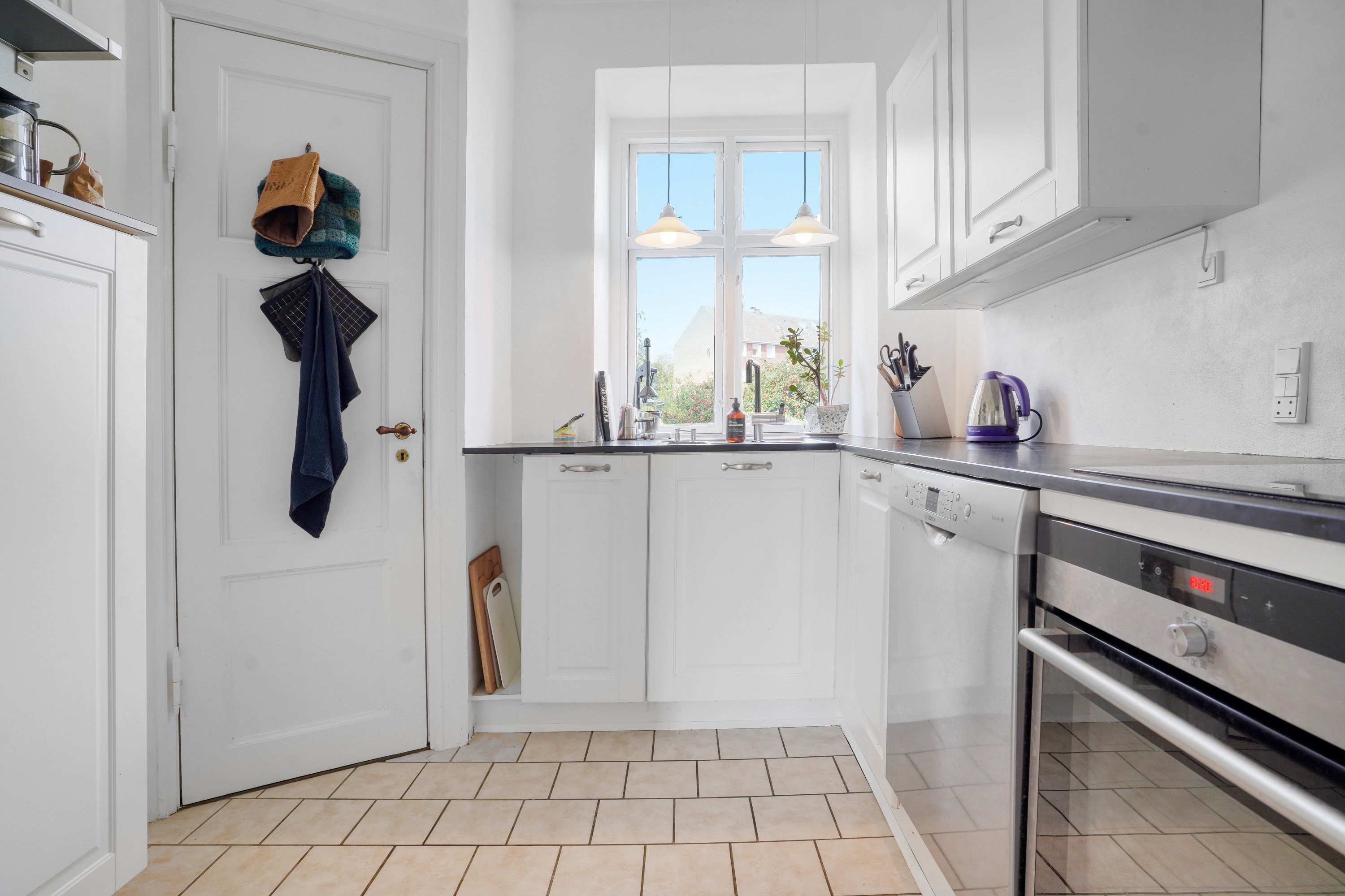 Fremhævet køkken billede i fuldskærmstilstand. Billede af Gl Banegårdsvej 22, 1., 3000 Helsingør