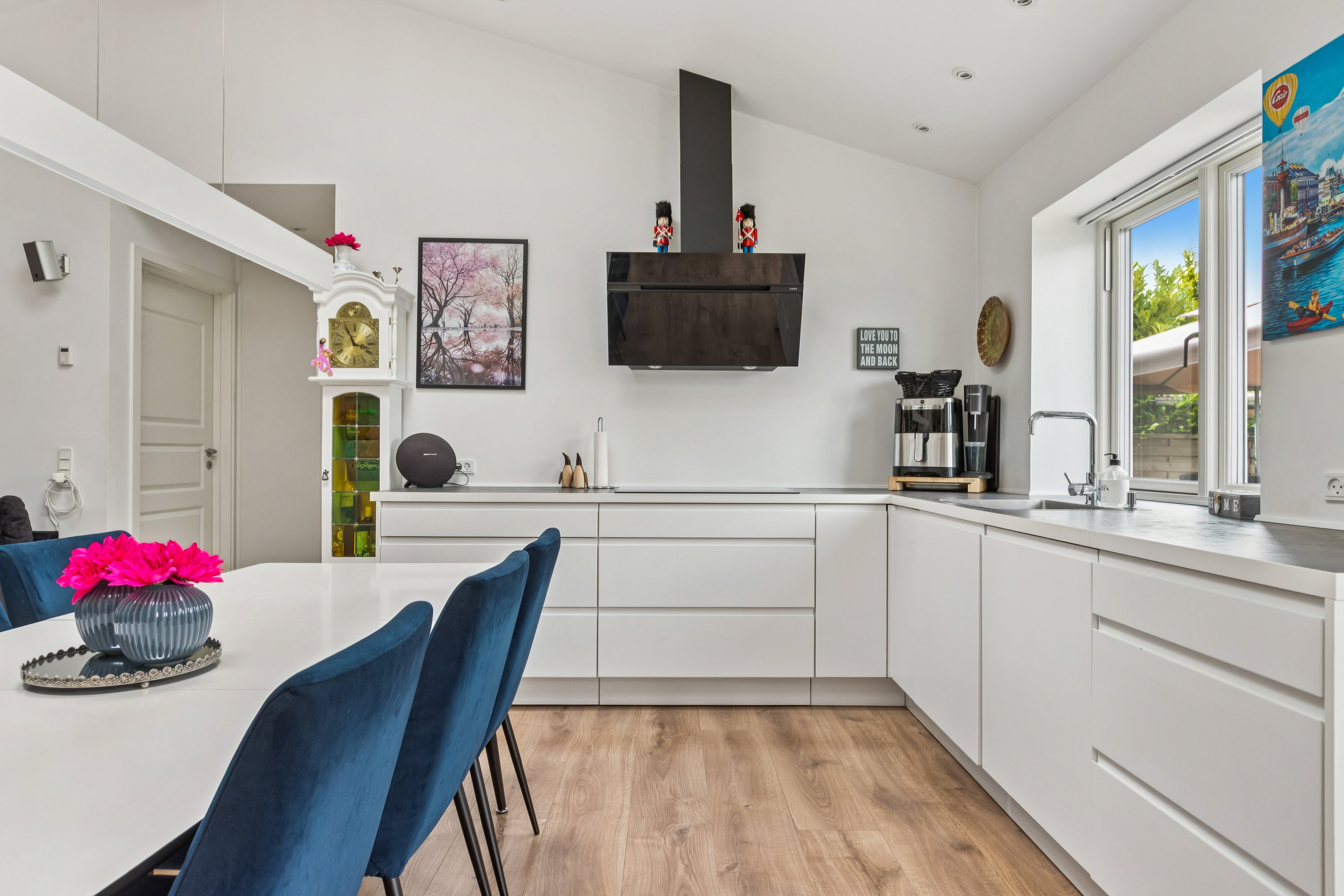 Fremhævet køkken billede i fuldskærmstilstand. Billede af Hf. Engvang 90, 2300 København S