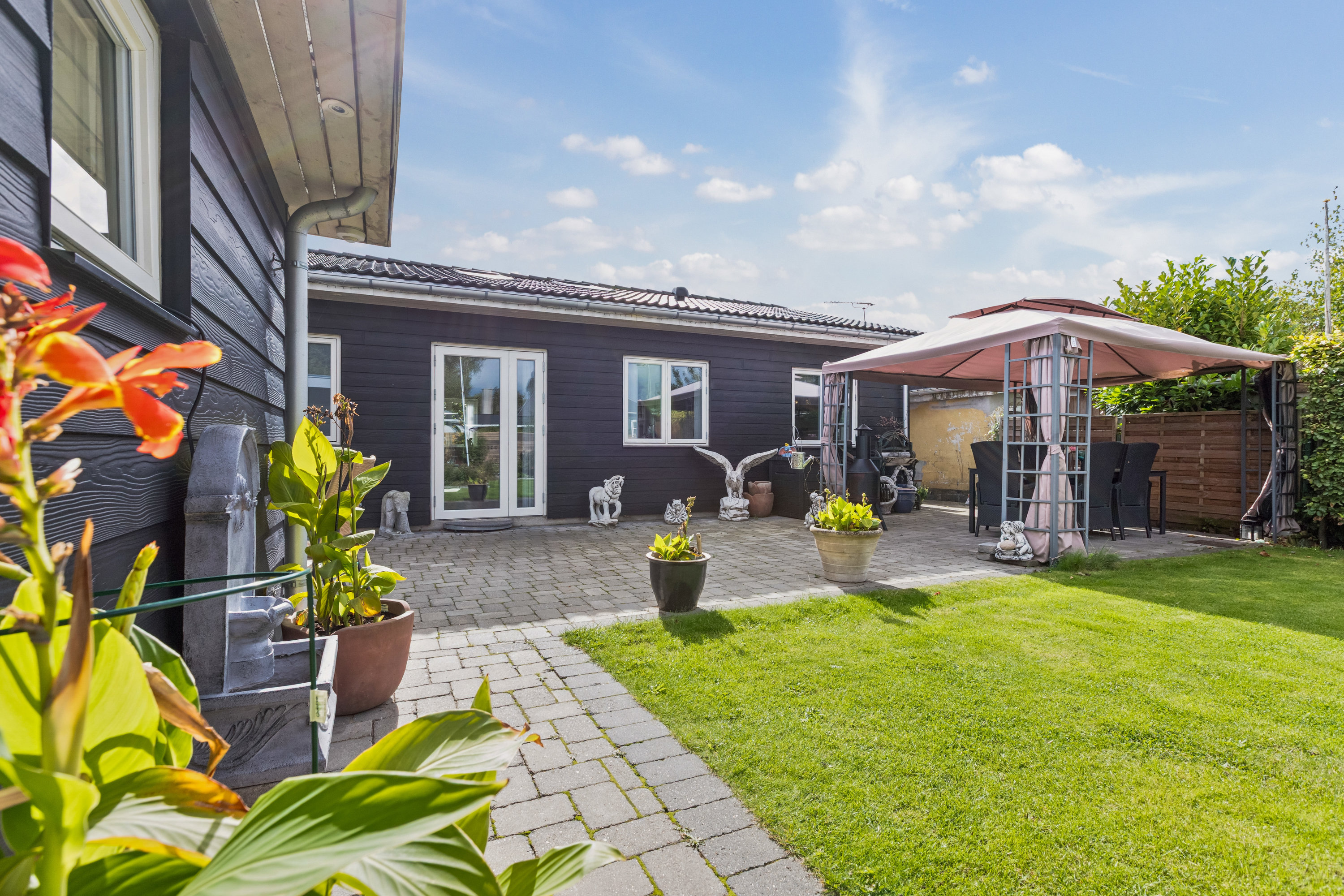 Villa: Have på Hf. Engvang 90, 2300 København S