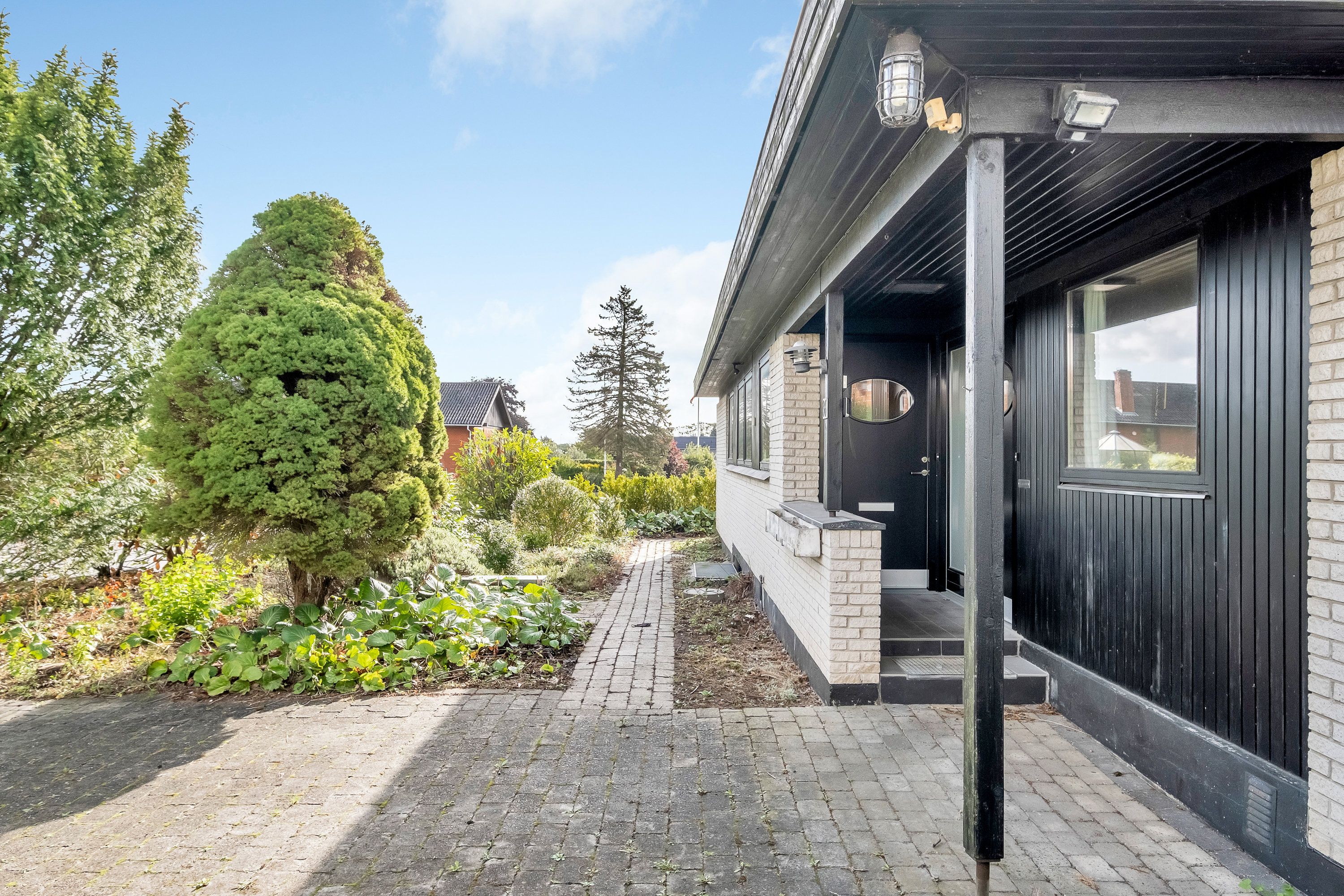 Miniaturebillede 2: facade. Billede af Munkebakkevej 36, 8250 Egå