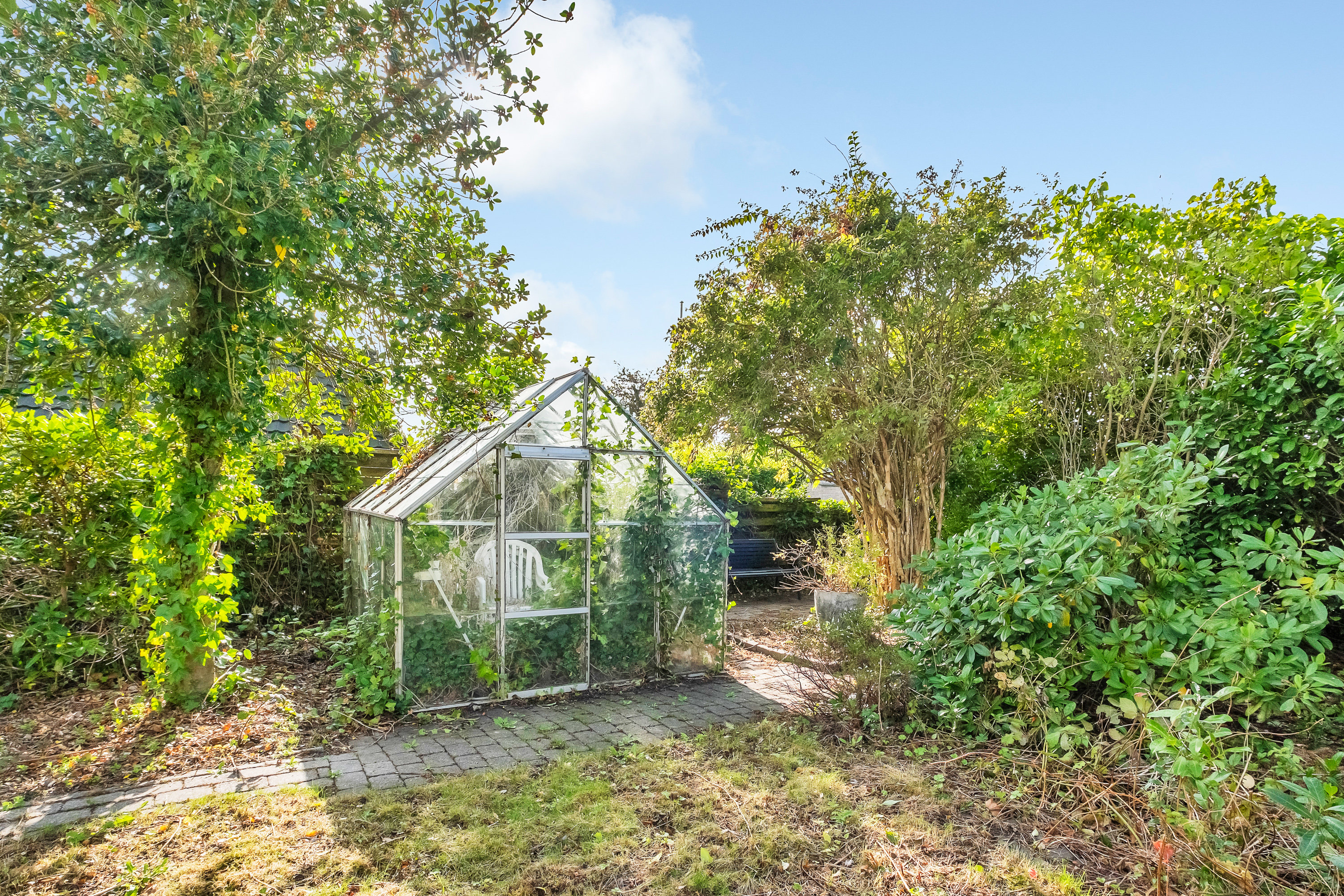 Fremhævet have billede i fuldskærmstilstand. Billede af Munkebakkevej 36, 8250 Egå