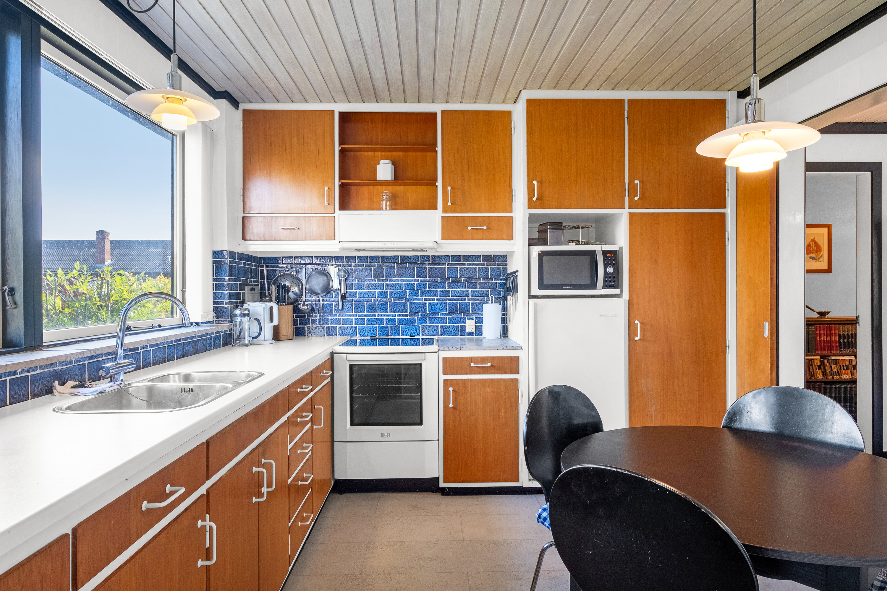 Fremhævet køkken billede i fuldskærmstilstand. Billede af Munkebakkevej 36, 8250 Egå