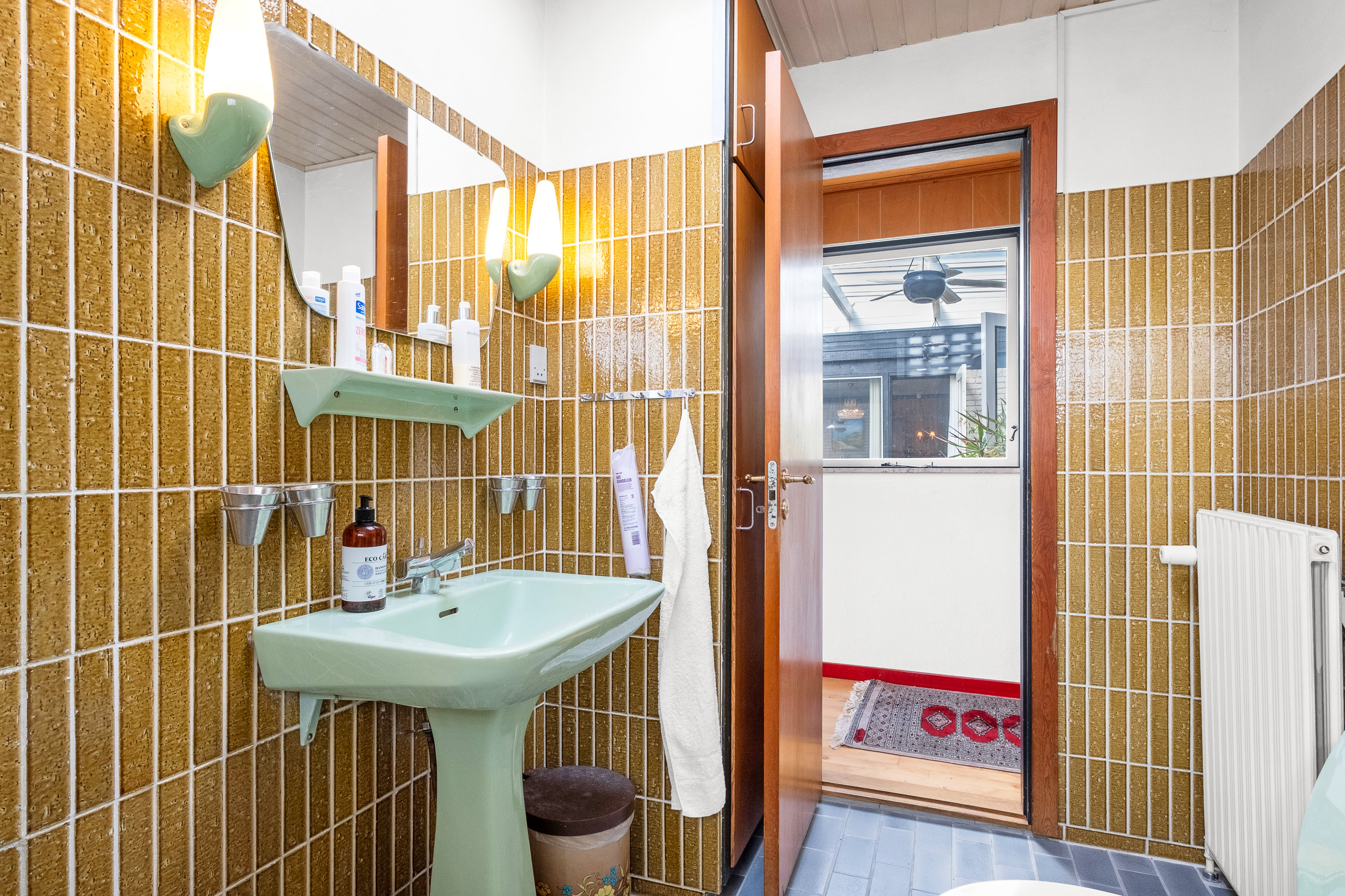 Fremhævet badeværelse billede i fuldskærmstilstand. Billede af Munkebakkevej 36, 8250 Egå