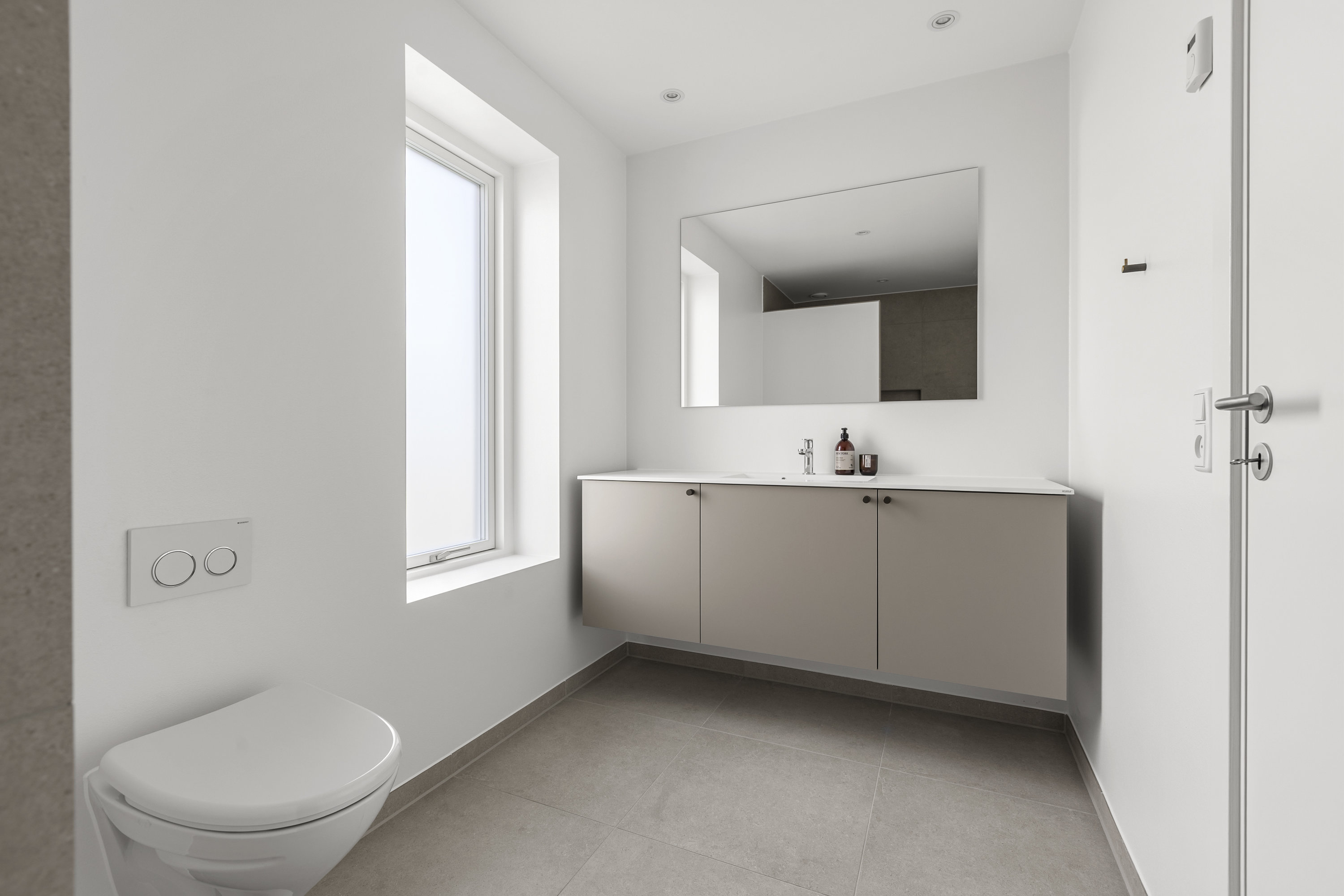 Fremhævet badeværelse billede i fuldskærmstilstand. Billede af Herredstoften 17, 4400 Kalundborg