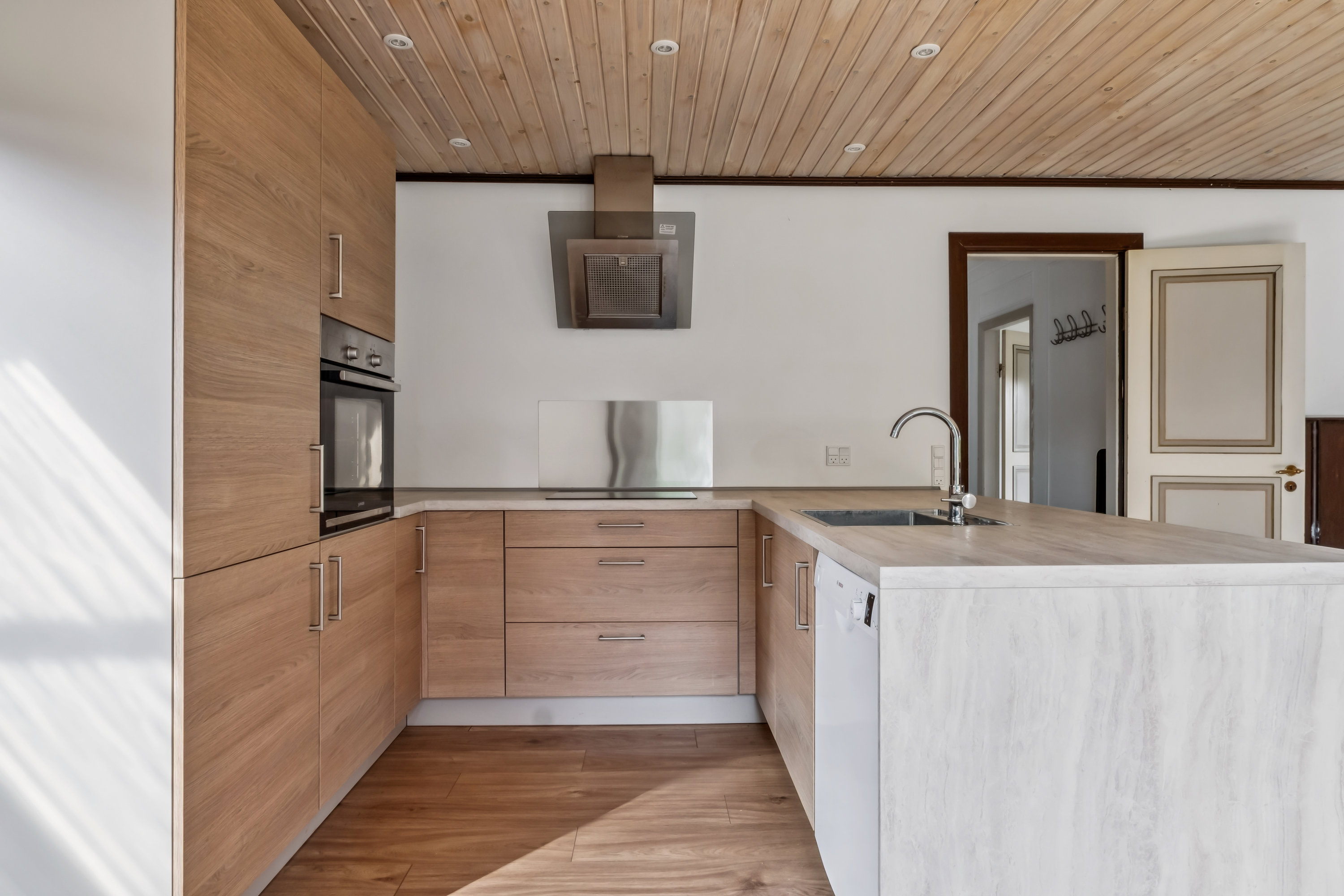 Fremhævet køkken billede i fuldskærmstilstand. Billede af Storegade 64, 8752 Østbirk