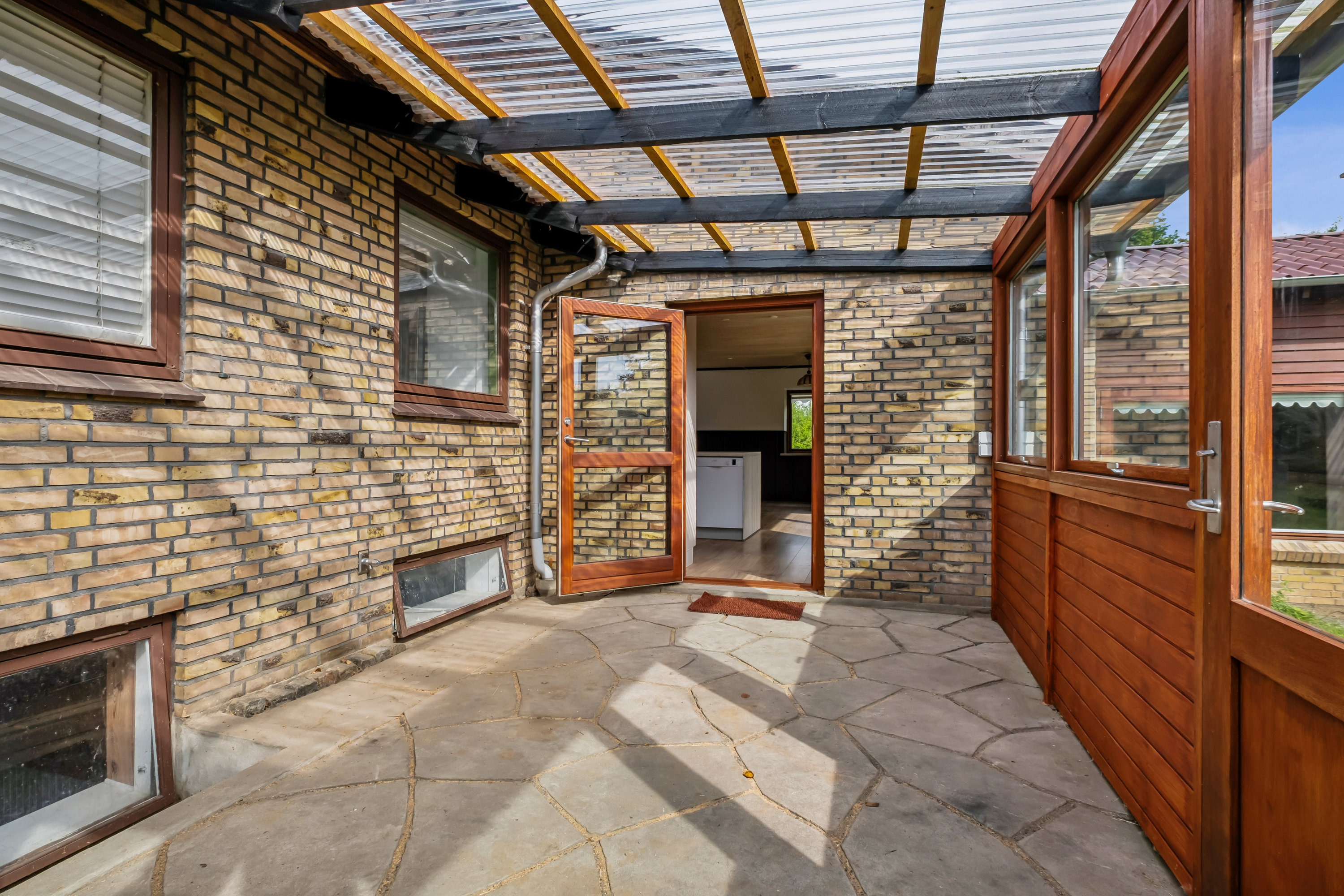 Fremhævet terrasse billede i fuldskærmstilstand. Billede af Storegade 64, 8752 Østbirk