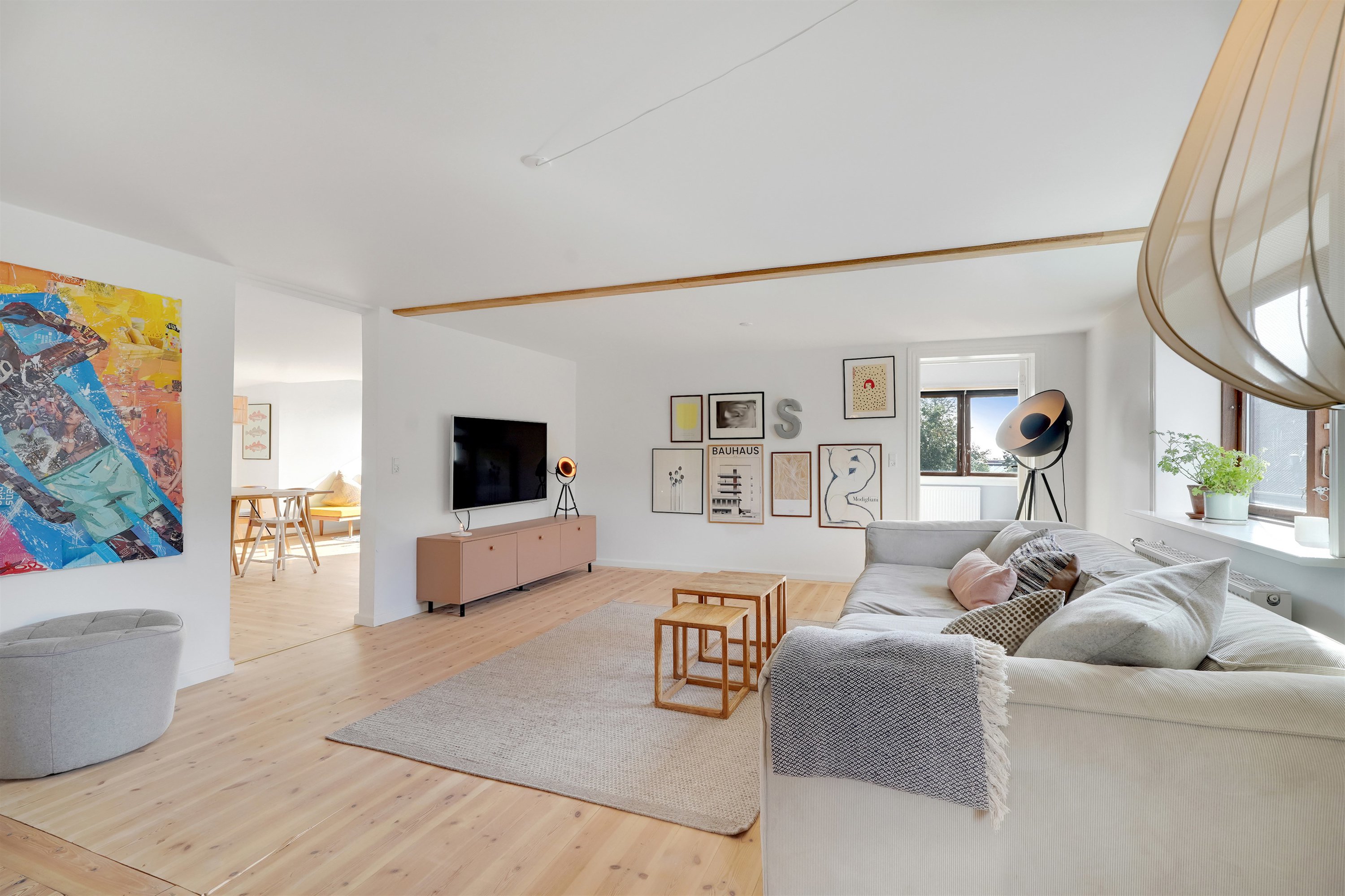 Fremhævet stue billede i fuldskærmstilstand. Billede af Hovedgaden 90, Nordby, 6720 Fanø